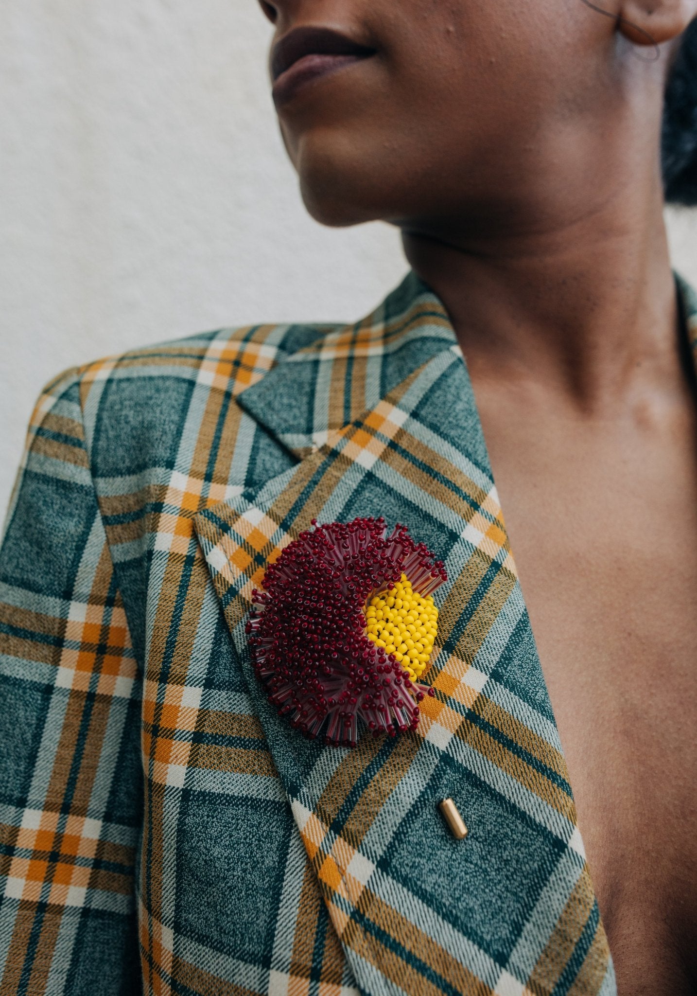 Midnight Bloom Brooch - Red - CiceroniBroochBandish