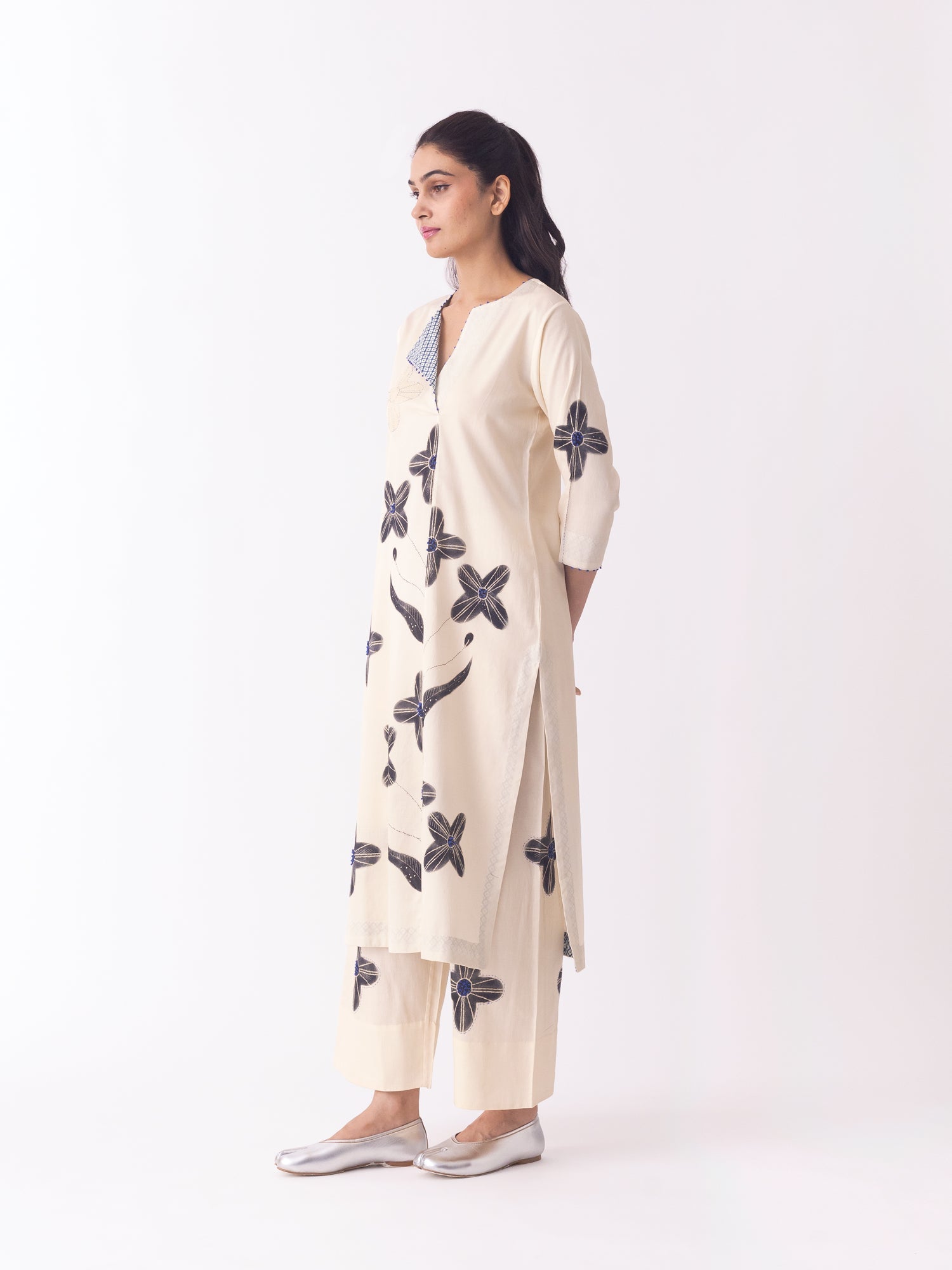 Misaki Kurta - CiceroniKaftanShades of India