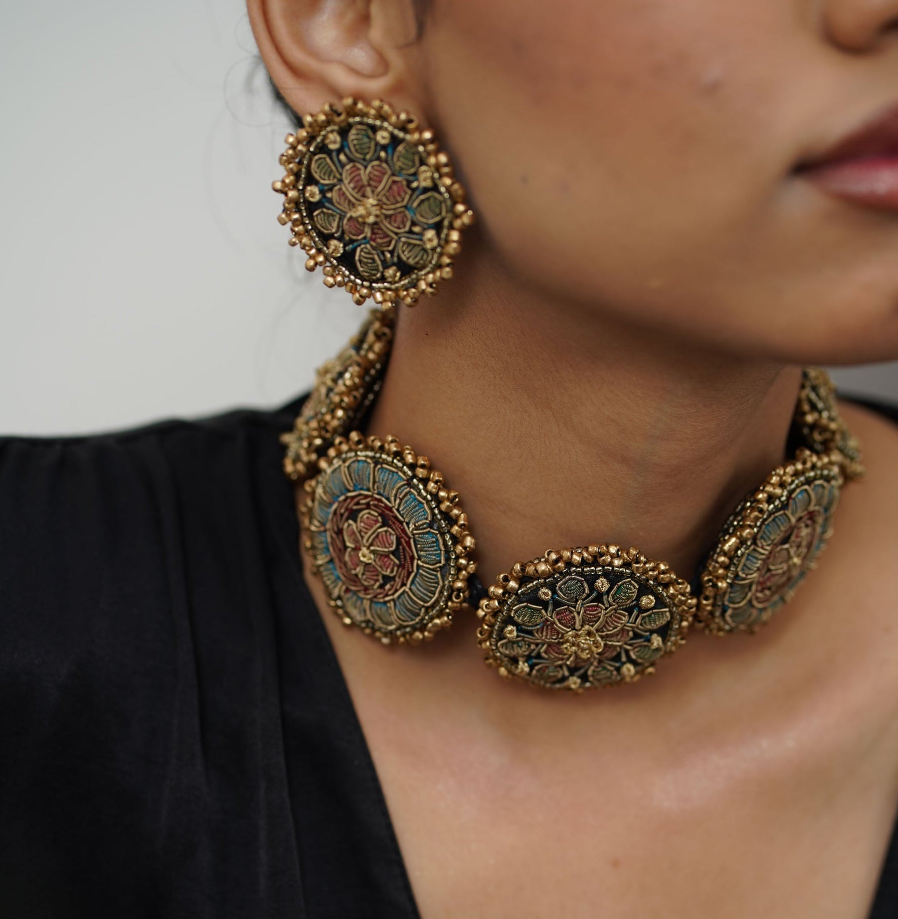 Moirra-Bestseller Rani Studs - CiceroniEarringsMoirra