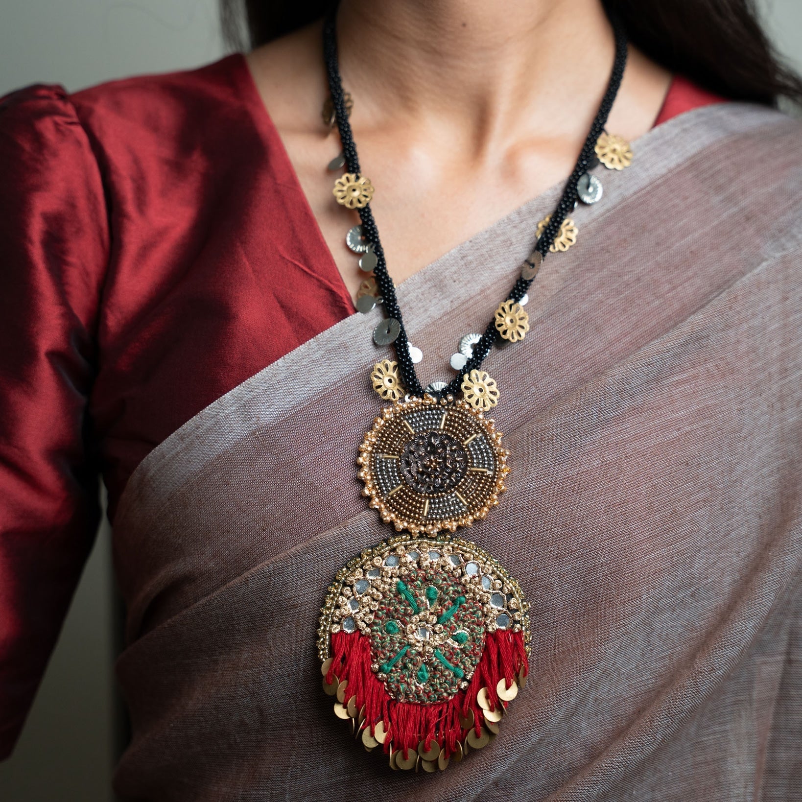 Moirra – Heena Maroon and Black Long Necklace - CiceroniNeckpieceMoirra