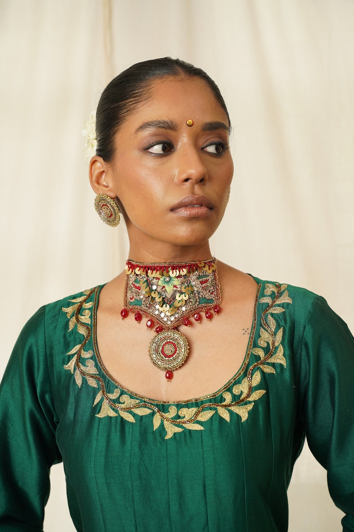 Moirra – Mastani,black and Maroon Statement Choker - CiceroniNeckpieceMoirra