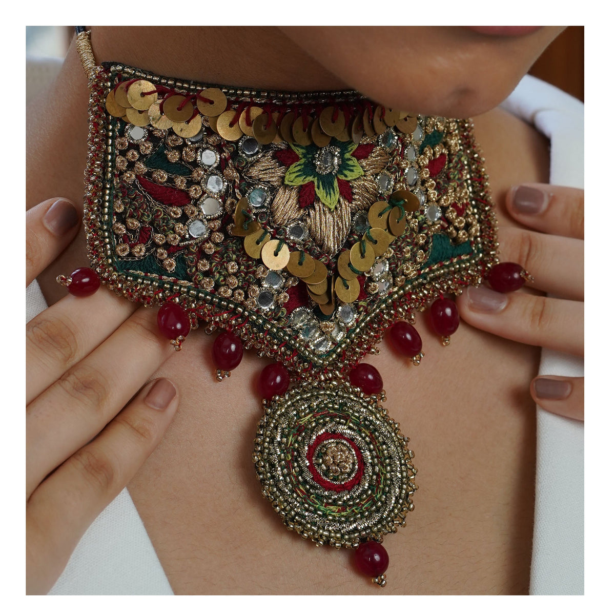 Moirra – Mastani,black and Maroon Statement Choker - CiceroniNeckpieceMoirra
