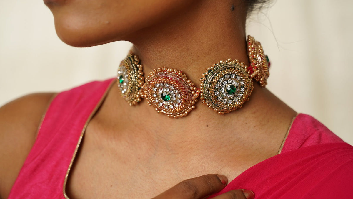 Moirra-Maya, Magenta and Emerald Green Choker - CiceroniNeckpieceMoirra