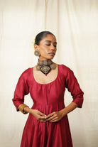 Moirra – Rani Haar, Maroon and Gold, Statement Choker - CiceroniNecklaceMoirra