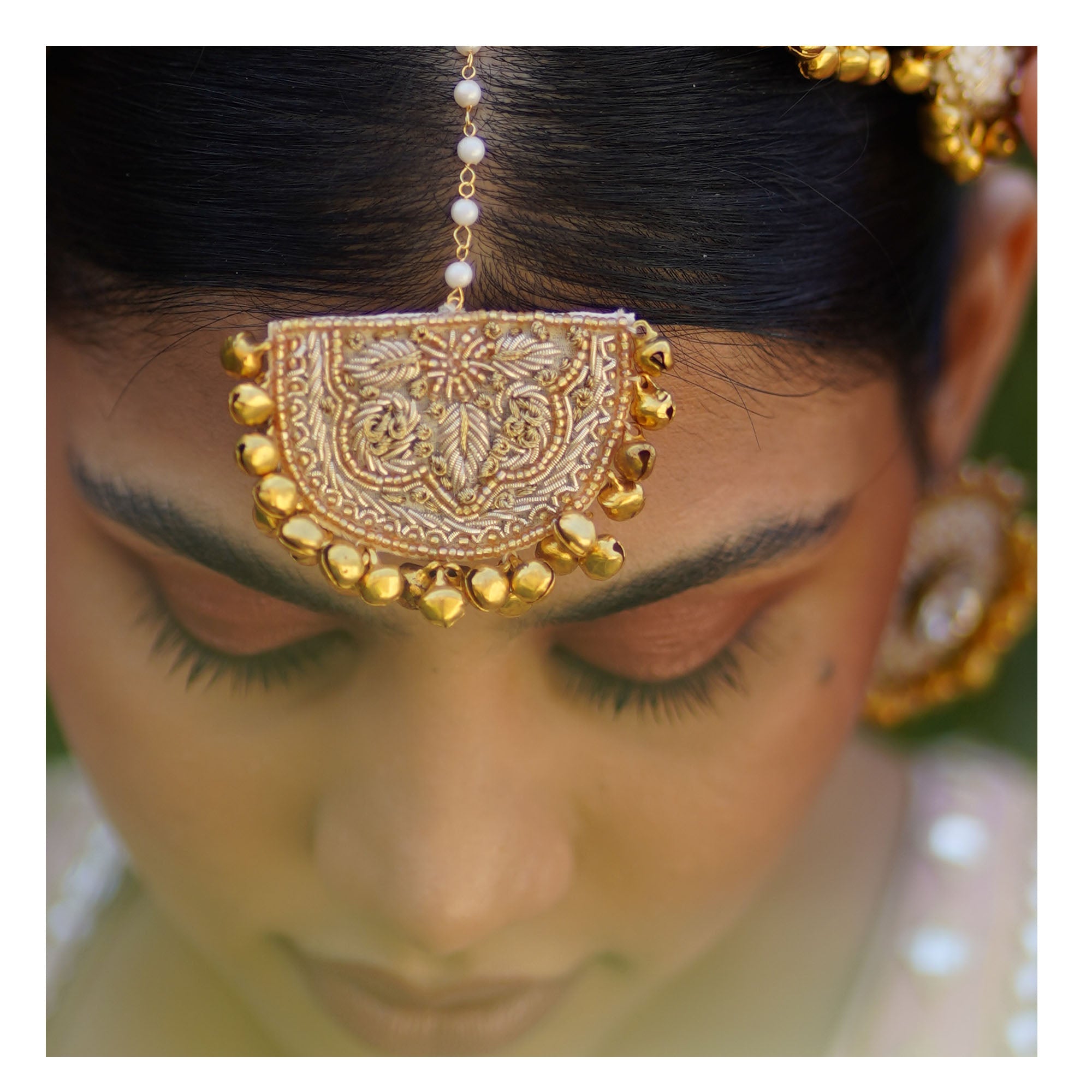 Moirra – Sundari Creame and Gold Maangtika - CiceroniHair AccessoriesMoirra