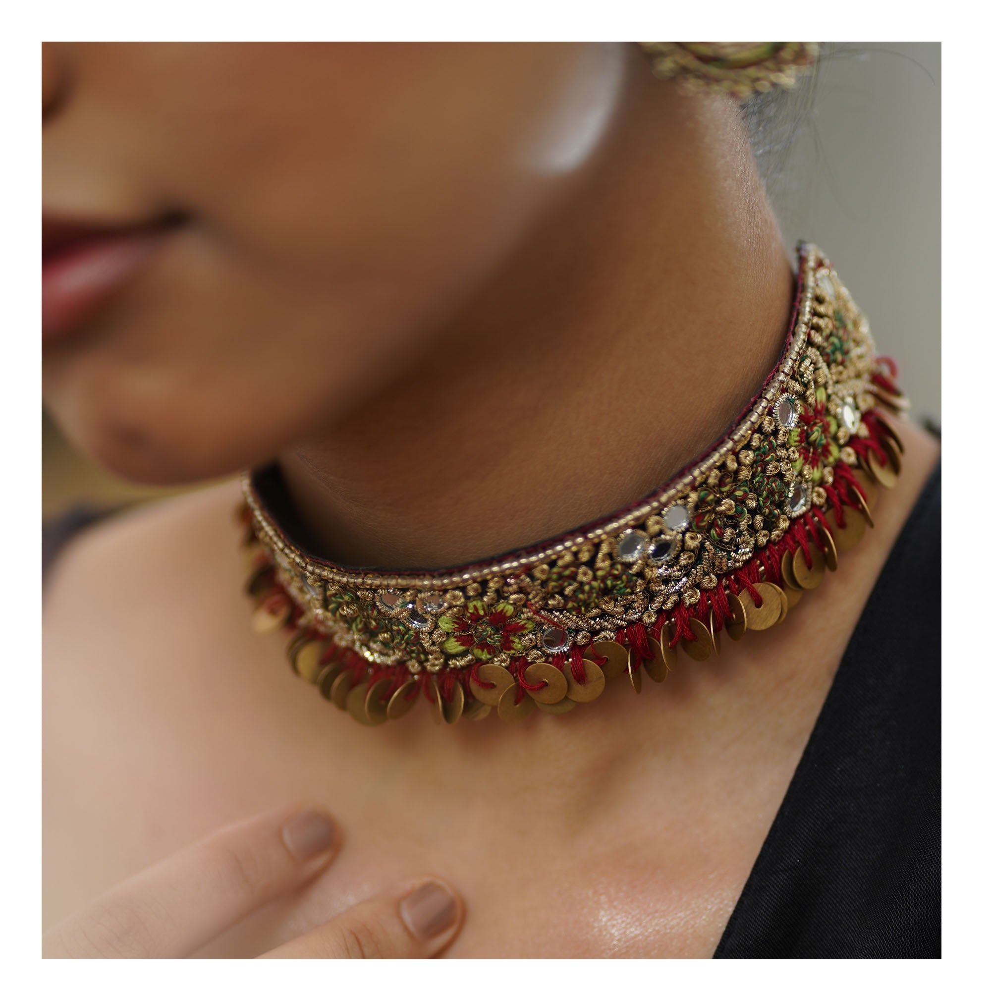 Moirra – Umaid,Black and Maroon Mirror choker - CiceroniNeckpieceMoirra