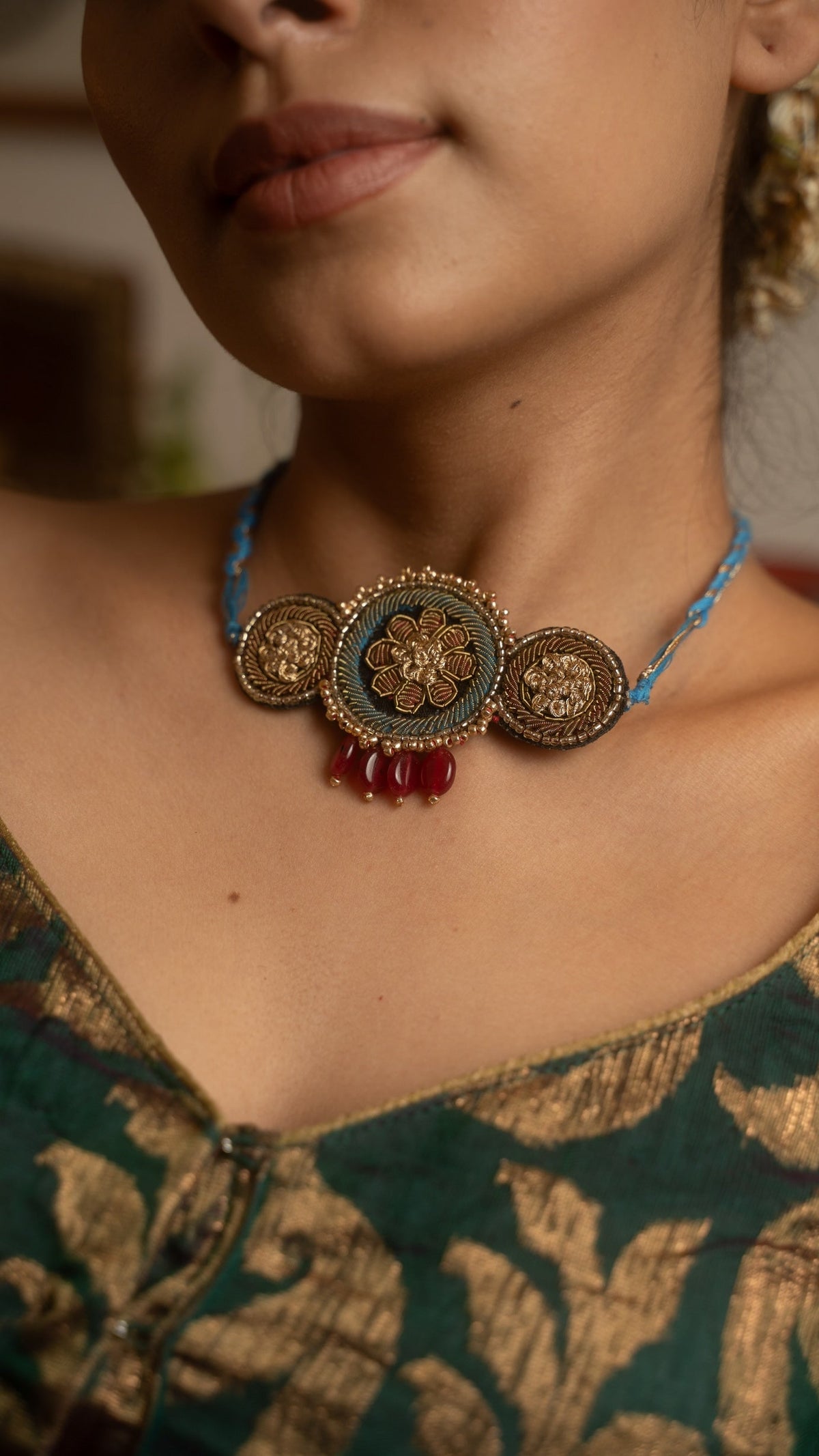 Moirra – Zardoz Rani Choker Black Maroon and Turquoise - CiceroniNeckpieceMoirra