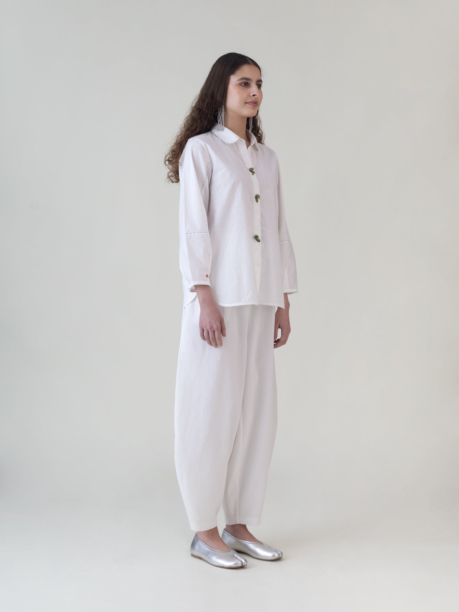 Momoiro White Shirt - CiceroniWomen ShirtsShades of India