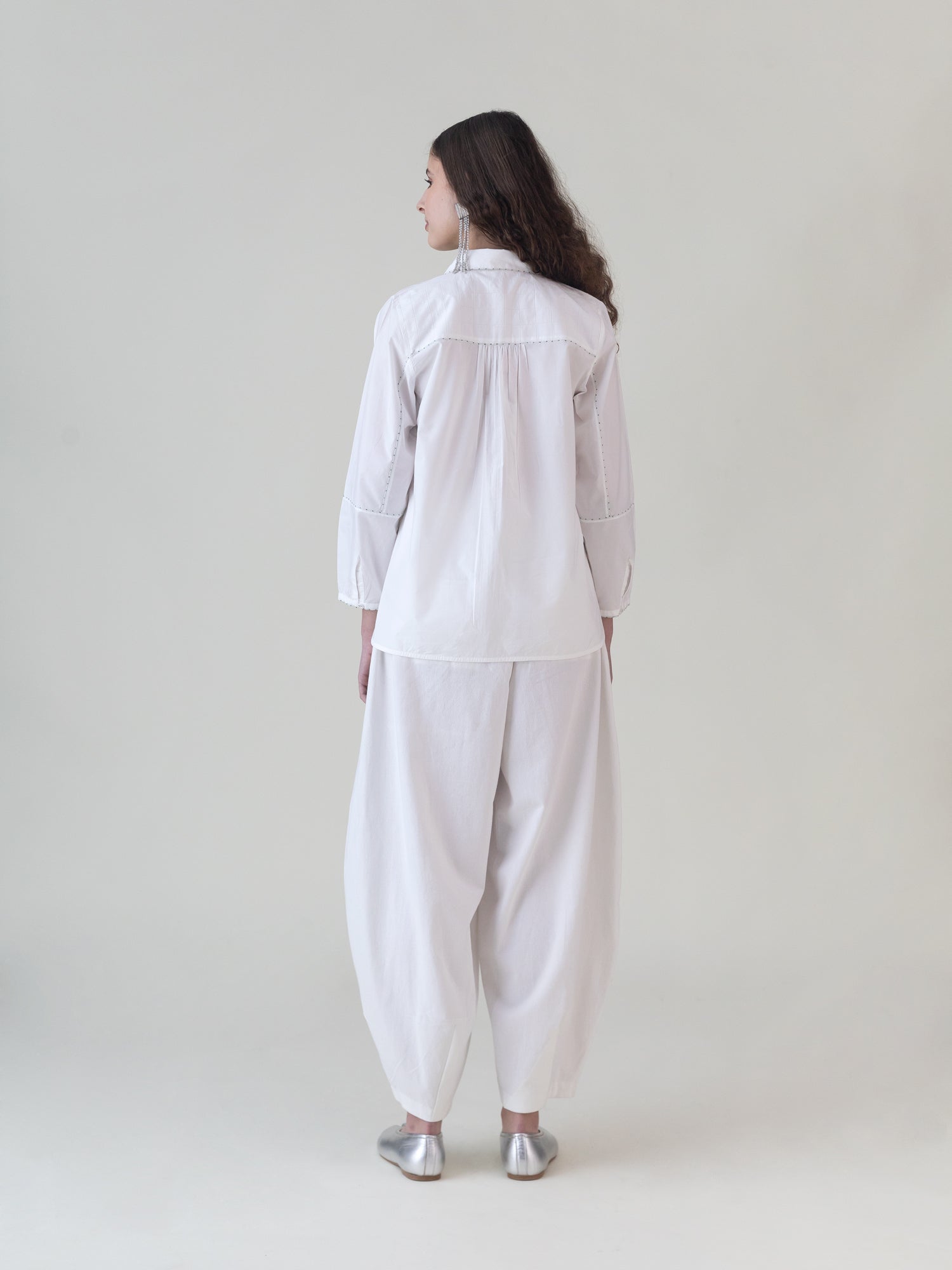 Momoiro White Shirt - CiceroniWomen ShirtsShades of India