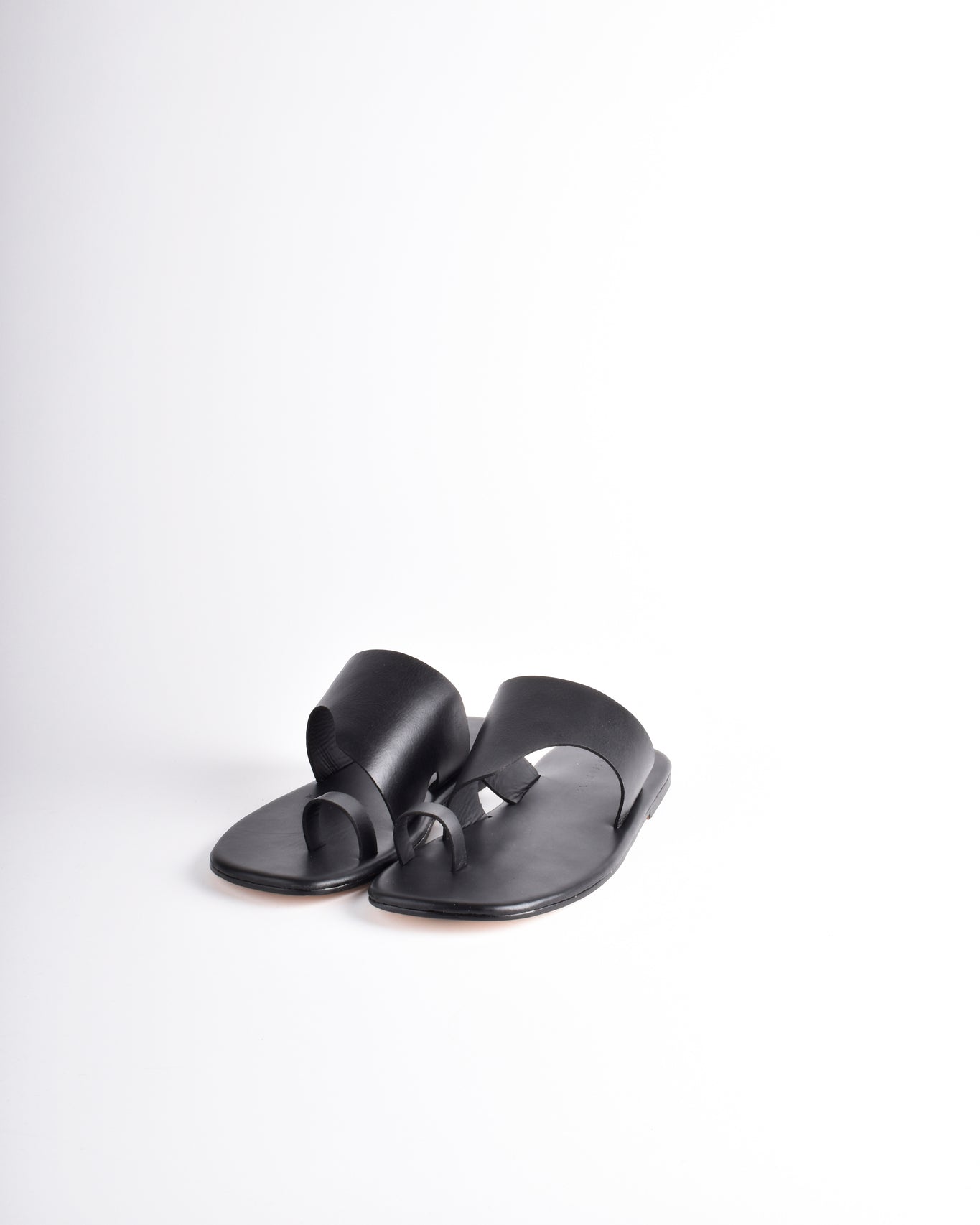 Monochrome Open Toe Chappals - CiceroniFlatsSlomotion