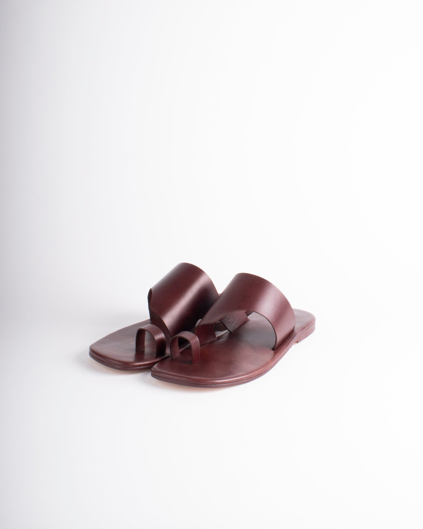 Monochrome Open Toe Chappals - CiceroniFlatsSlomotion