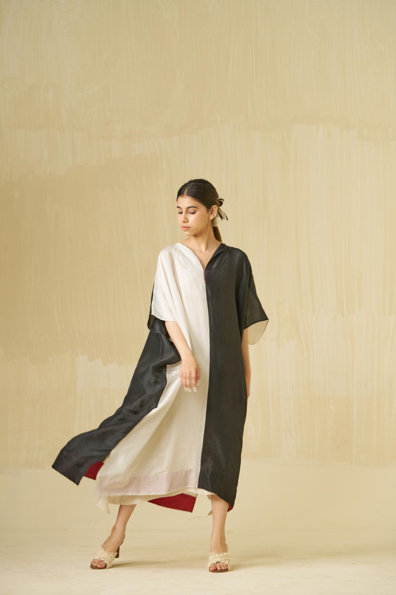 Moon Dress - CiceroniDressesStoique