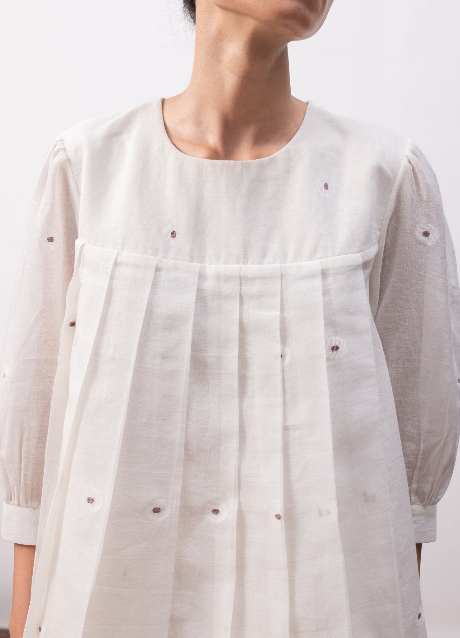 Morisot Jamdani Co - ord - Soft White - CiceroniSkirt SetHiranya