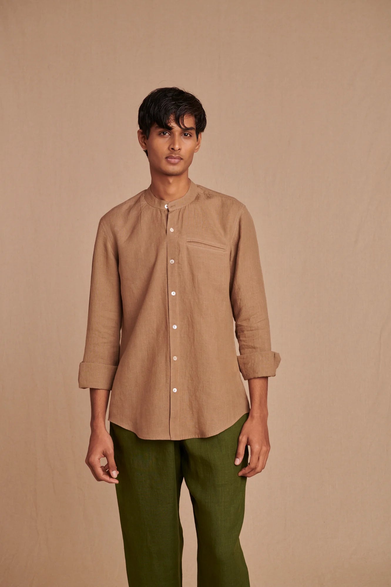 Mousse Linen Men's Band Collar Shirt - Slim Fit - CiceroniShirtSaphed