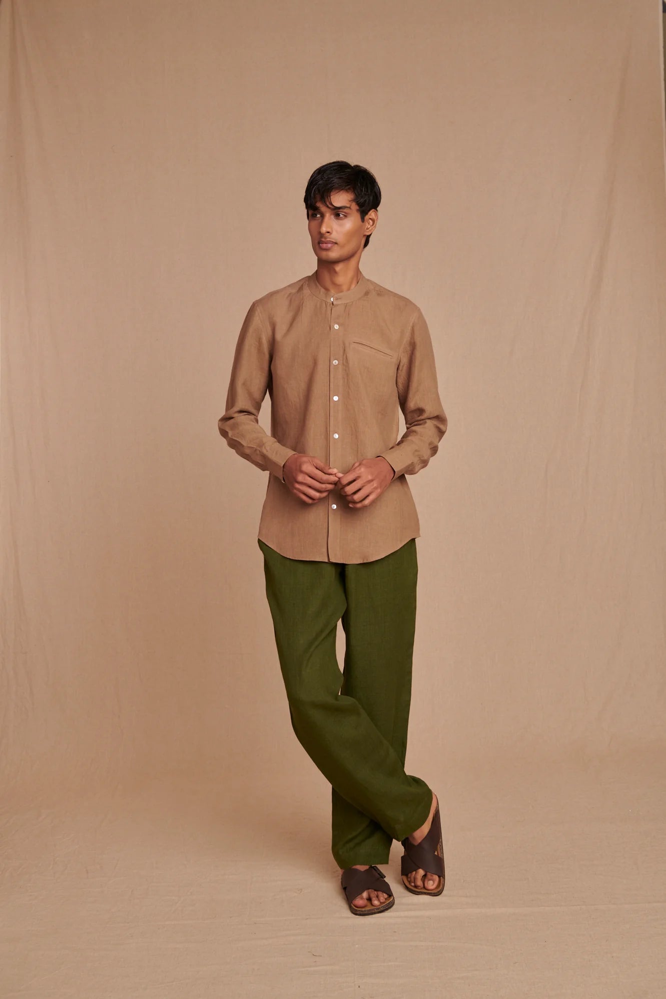 Mousse Linen Men's Band Collar Shirt - Slim Fit - CiceroniShirtSaphed