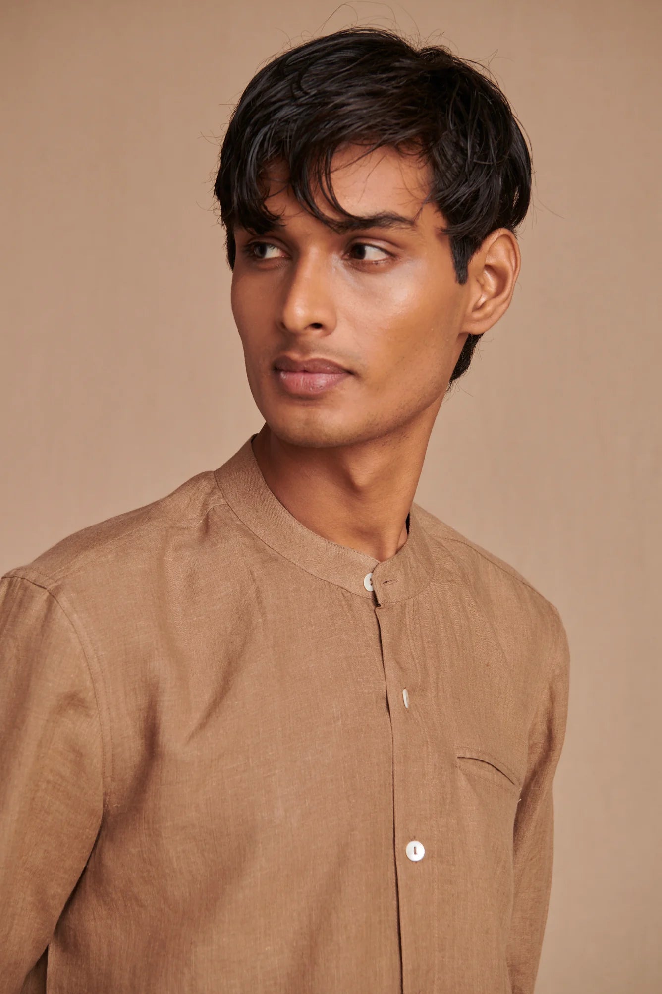 Mousse Linen Men's Band Collar Shirt - Slim Fit - CiceroniShirtSaphed