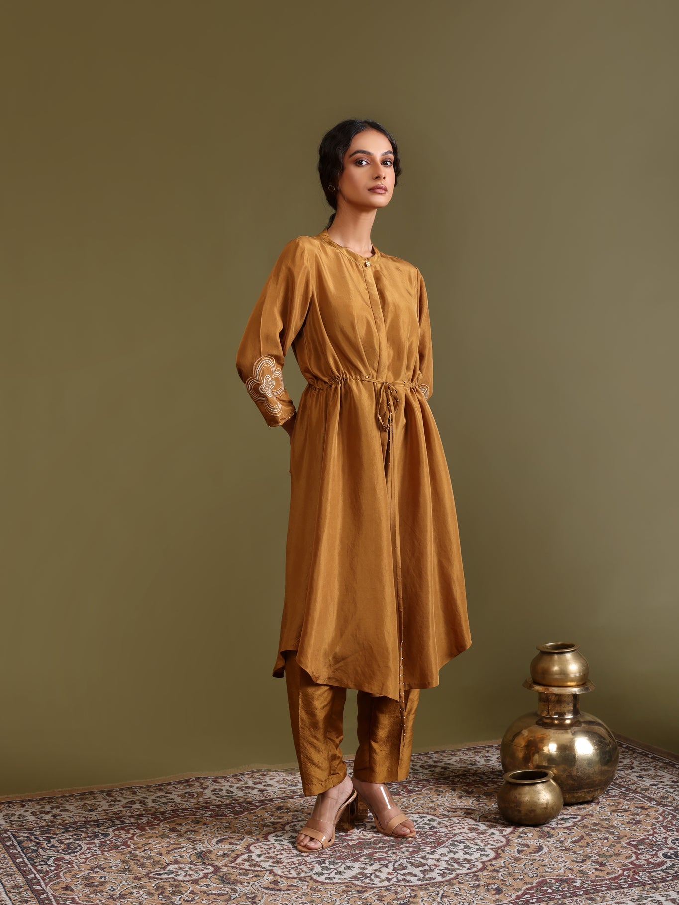 Mrittika Outfit - CiceroniKurta Set, Festive WearChokhi Chorri