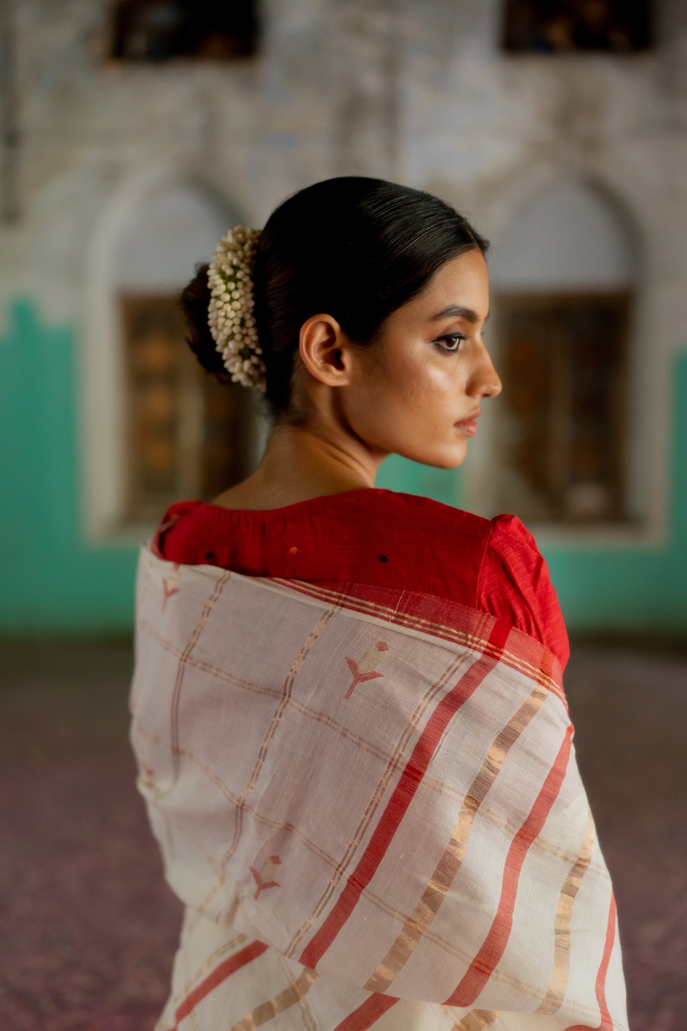 Mudita - White - CiceroniSareeIra