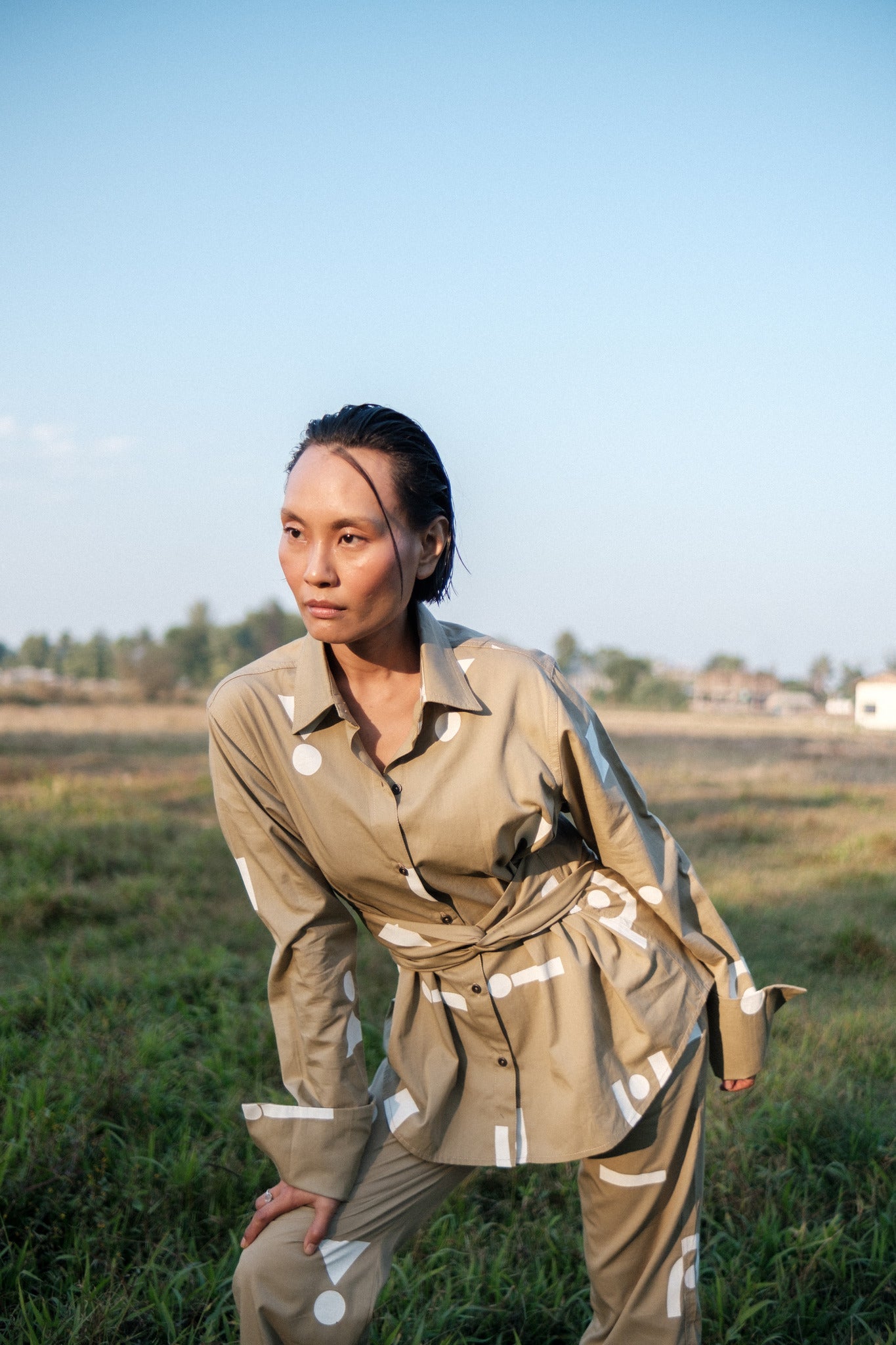 Nara Front Knot Shirt - Triangle Print - CiceroniShirtsThe Terra Tribe