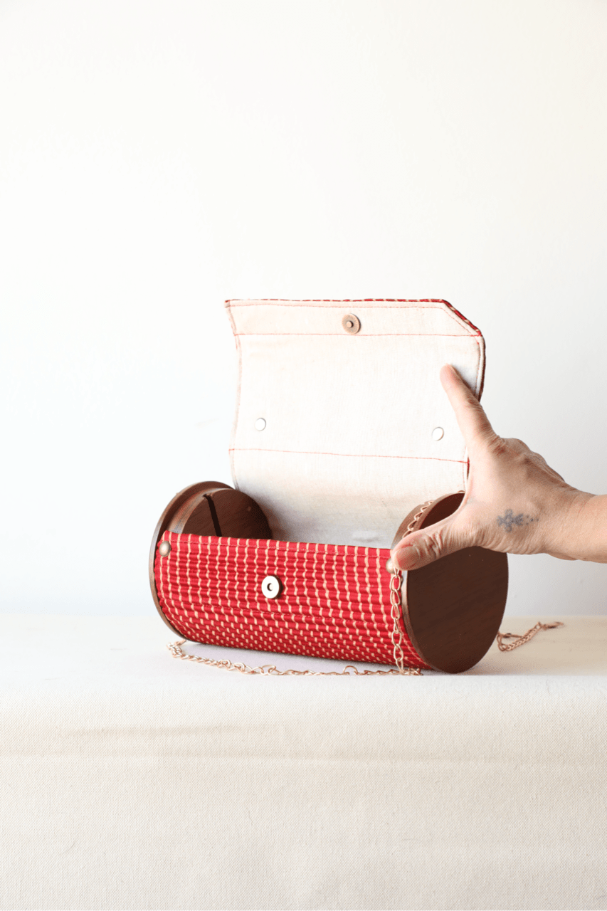 Non Detachable Fixed Sleeve - Round - Red Line - CiceroniBagsLukka Chuppi
