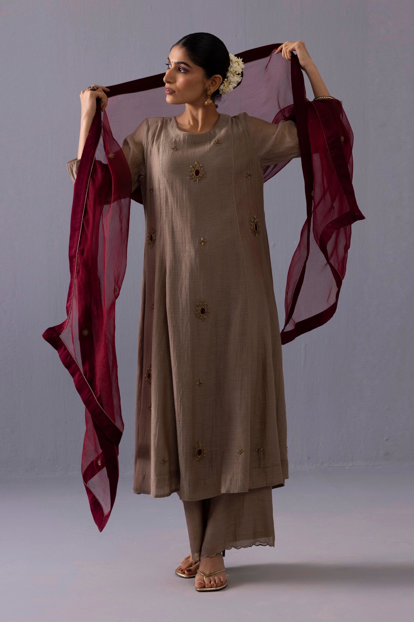 Noor Kurta Set - Beige - CiceroniKurta SetsLabel Shreya Sharma