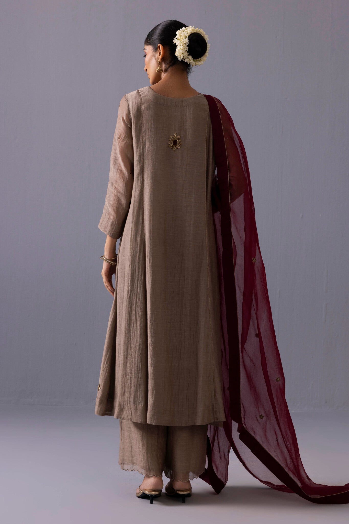 Noor Kurta Set - Beige - CiceroniKurta SetsLabel Shreya Sharma