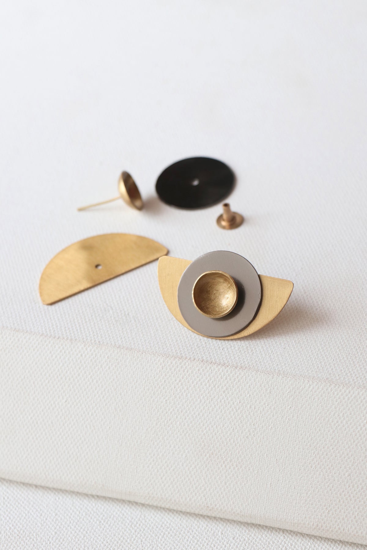 Nova - Half Moon Earring - Black - CiceroniEarringsLukka Chuppi