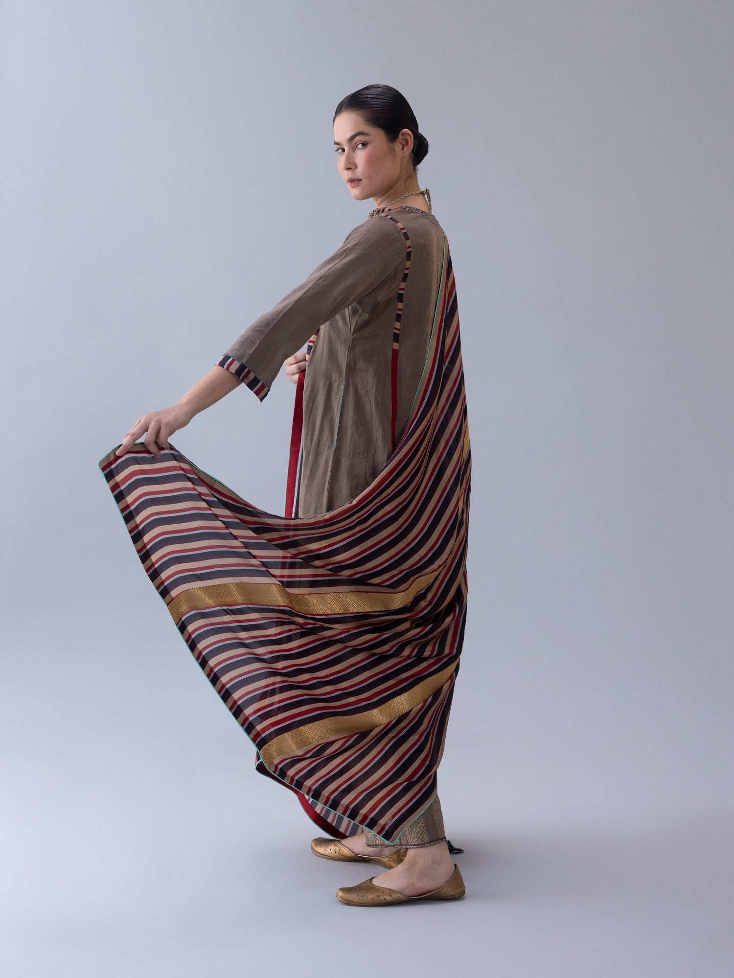 Nyima Black Dupatta - CiceroniDupattaShades of India