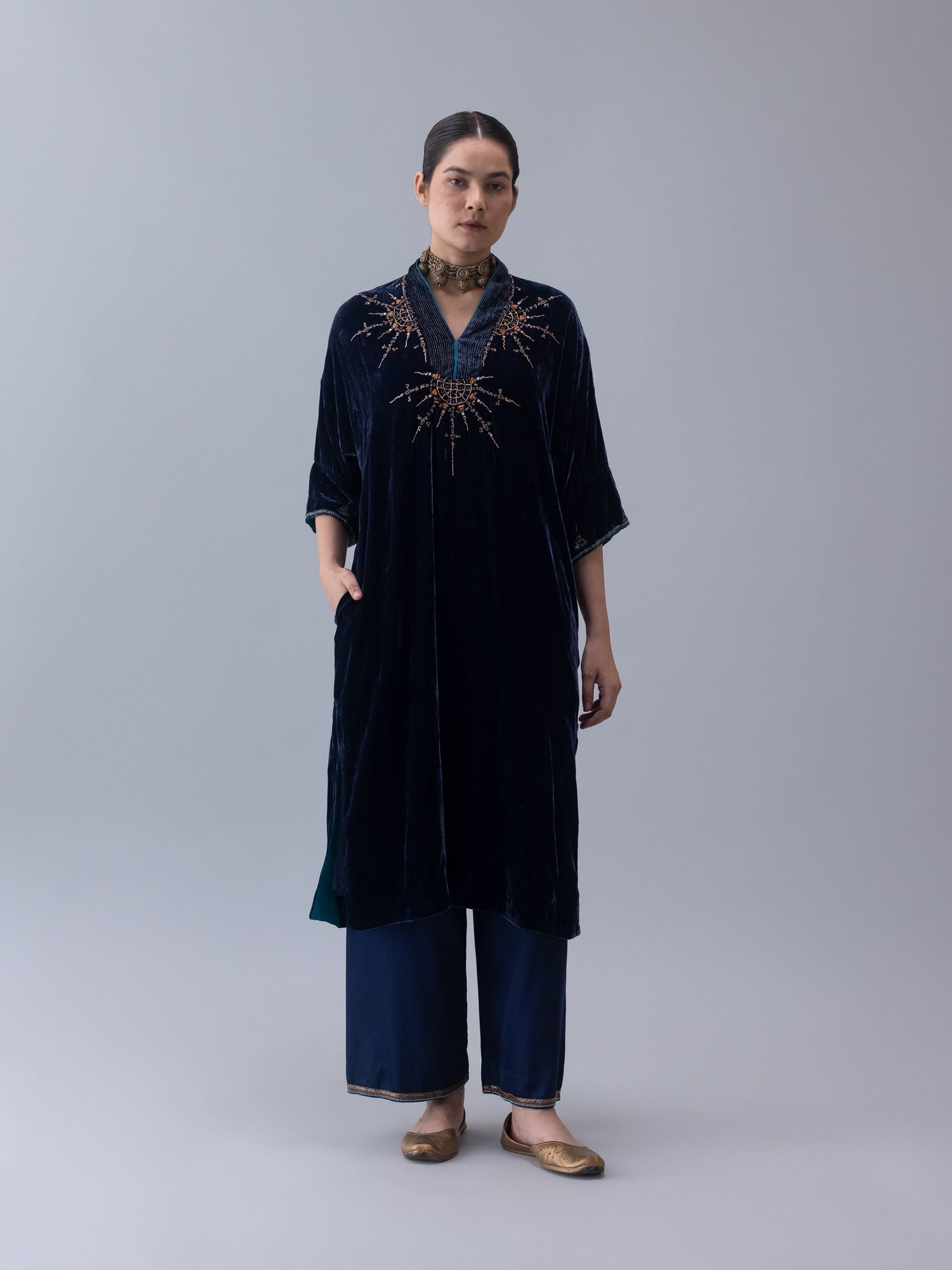 Nyin Indigo Kaftan - CiceroniKaftanShades of India