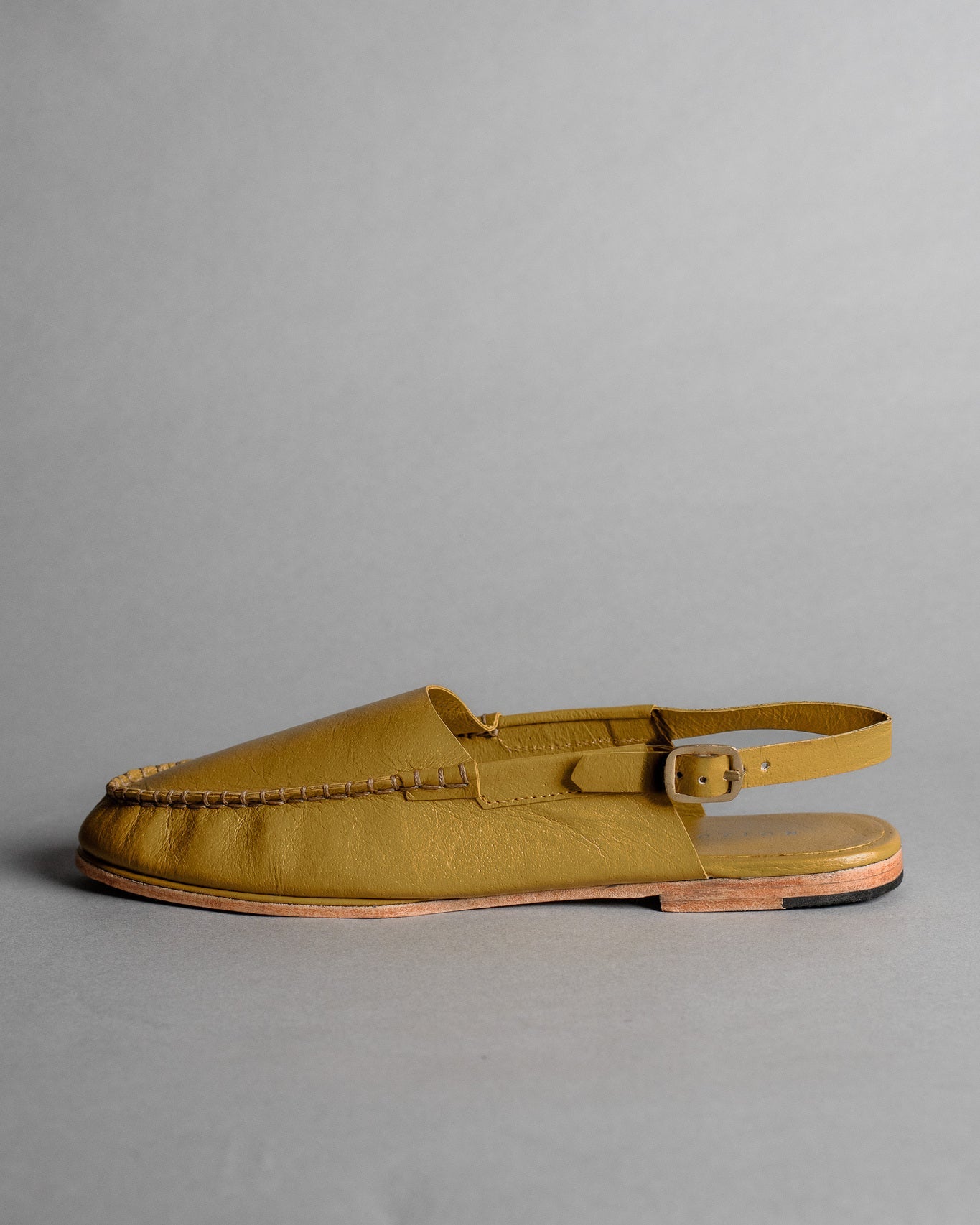 Ochre Mule Loafers - Women - CiceroniSandalsSlomotion