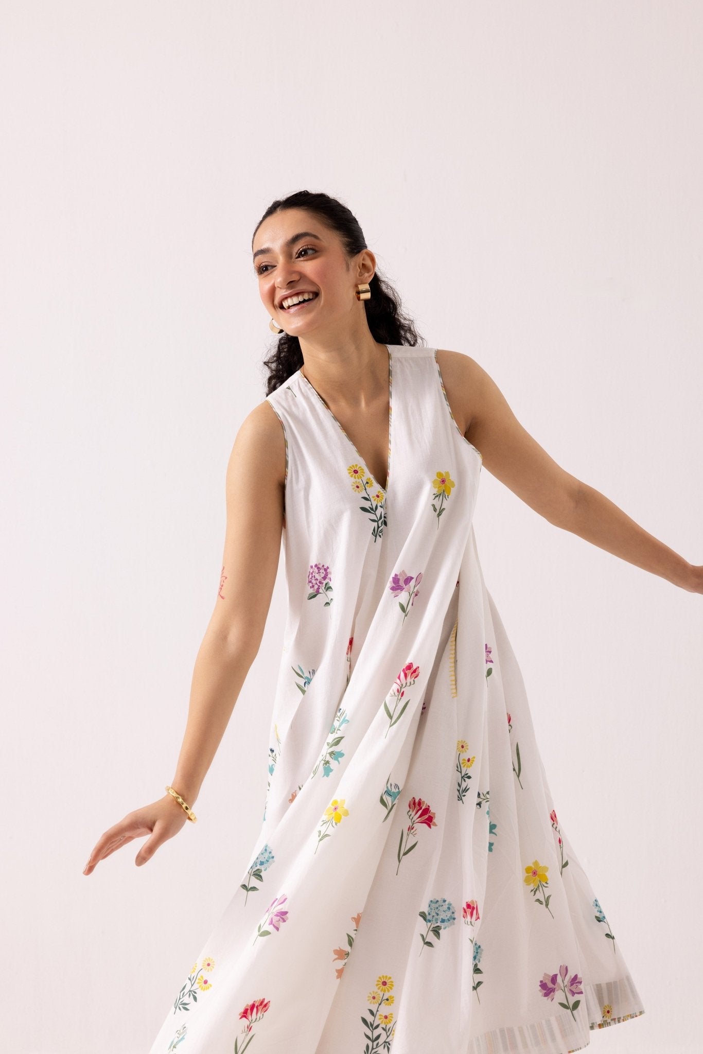 Orchid Dress - White - CiceroniJacket, DressLabel Shreya Sharma