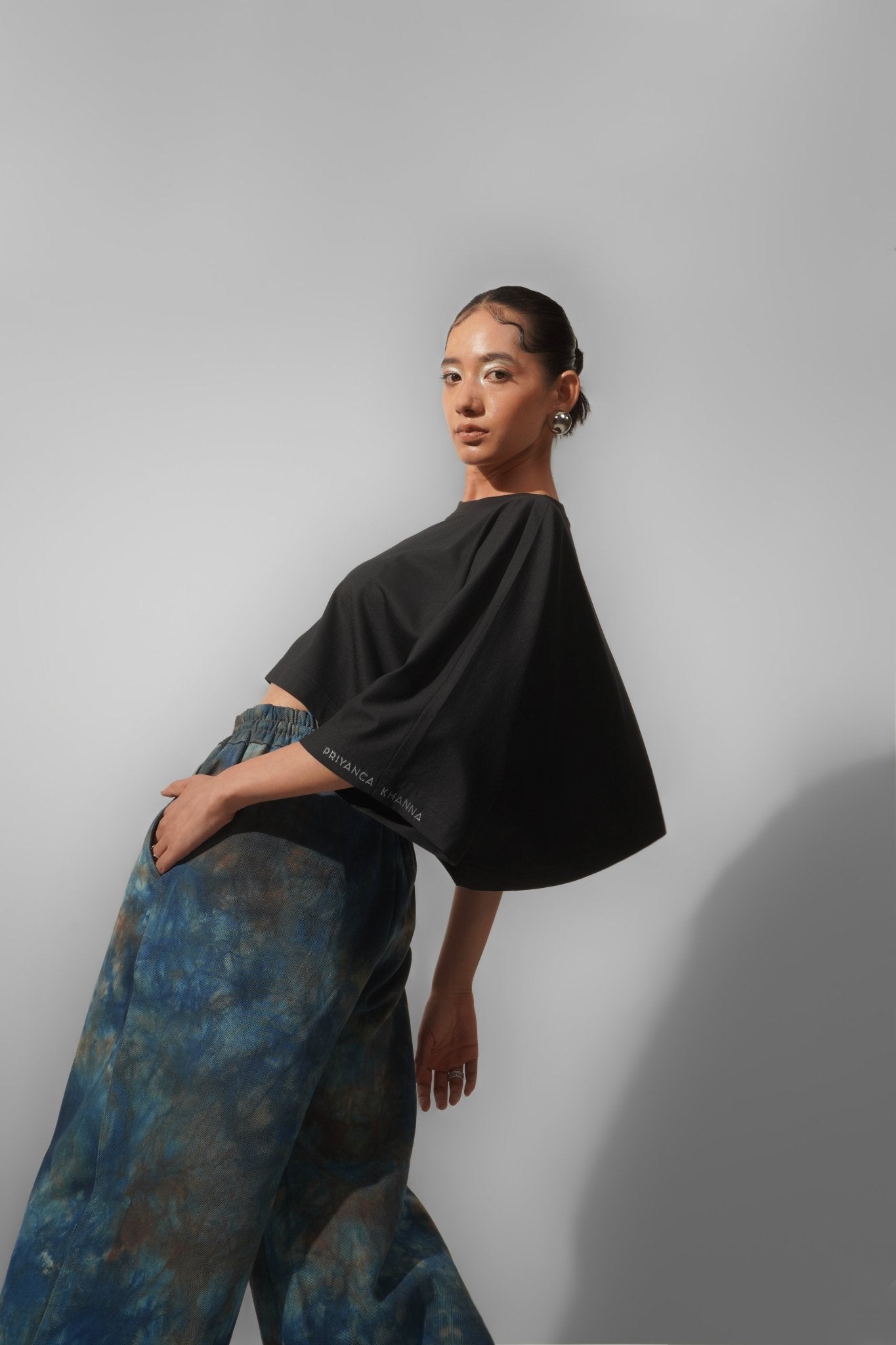 Oversized Crop T-Shirt - CiceroniCrop TopPriyanca Khanna