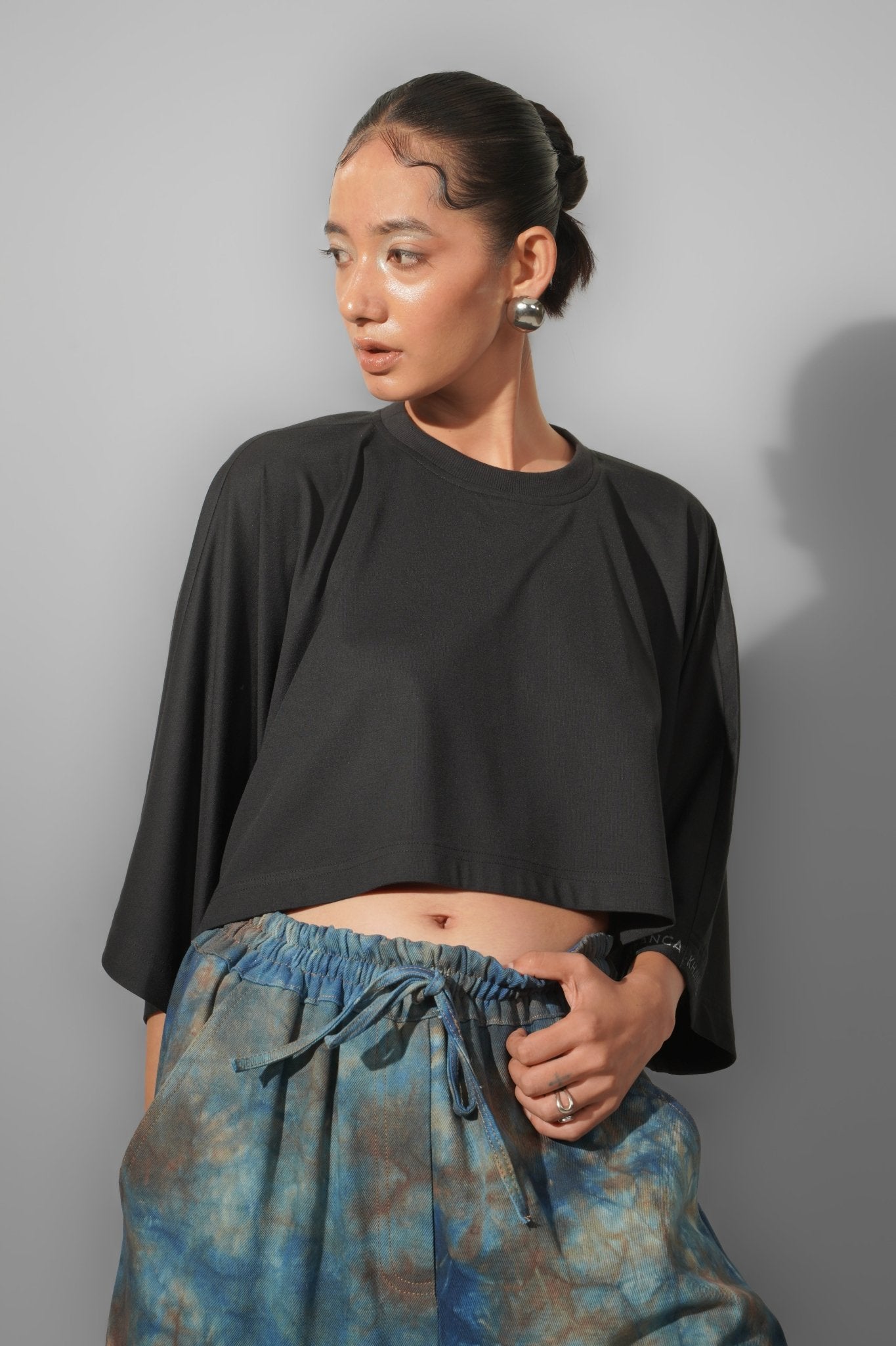 Oversized Crop T-Shirt - CiceroniCrop TopPriyanca Khanna