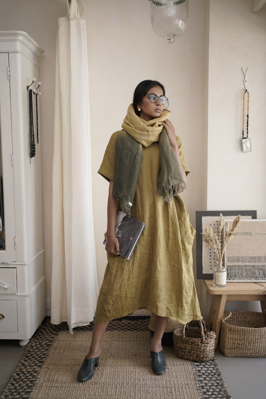 Pale Moss Ombre Stole - CiceroniScarvesPaeony