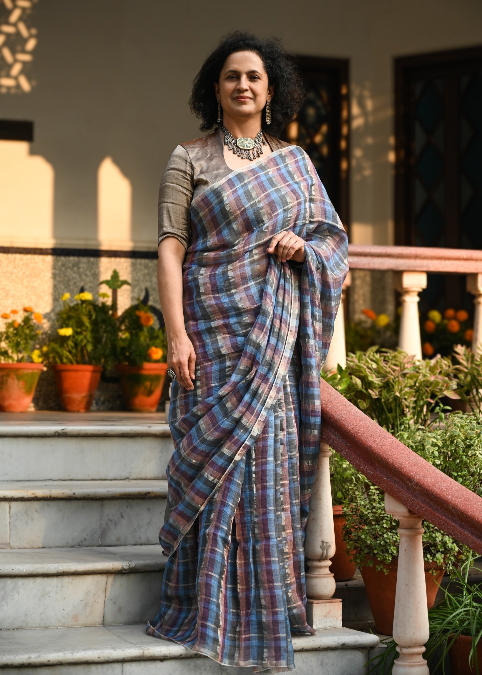 Pallu — Petunia Tartan Check Handwoven Linen Saree - CiceroniSareePallu