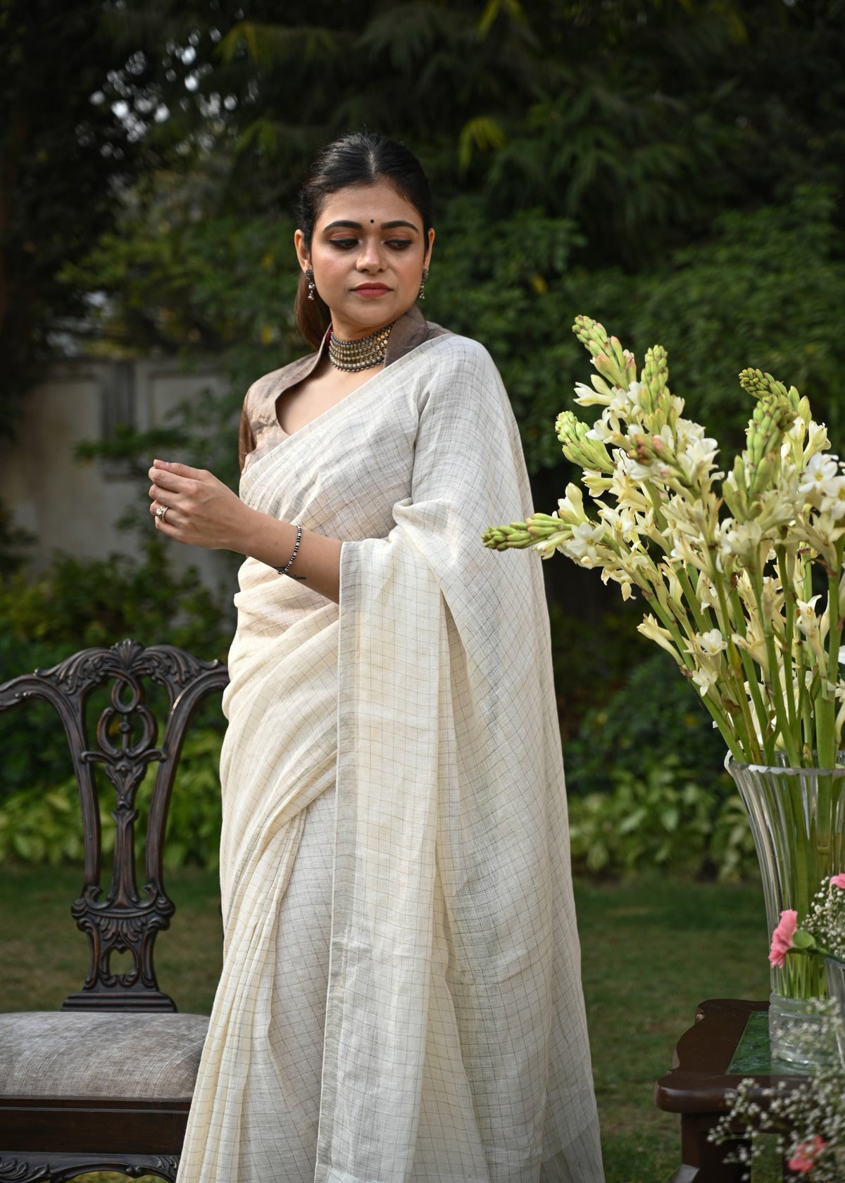 Pallu — Shwet - Handwoven Chekered Linen Saree Silver Zari - CiceroniSareePallu