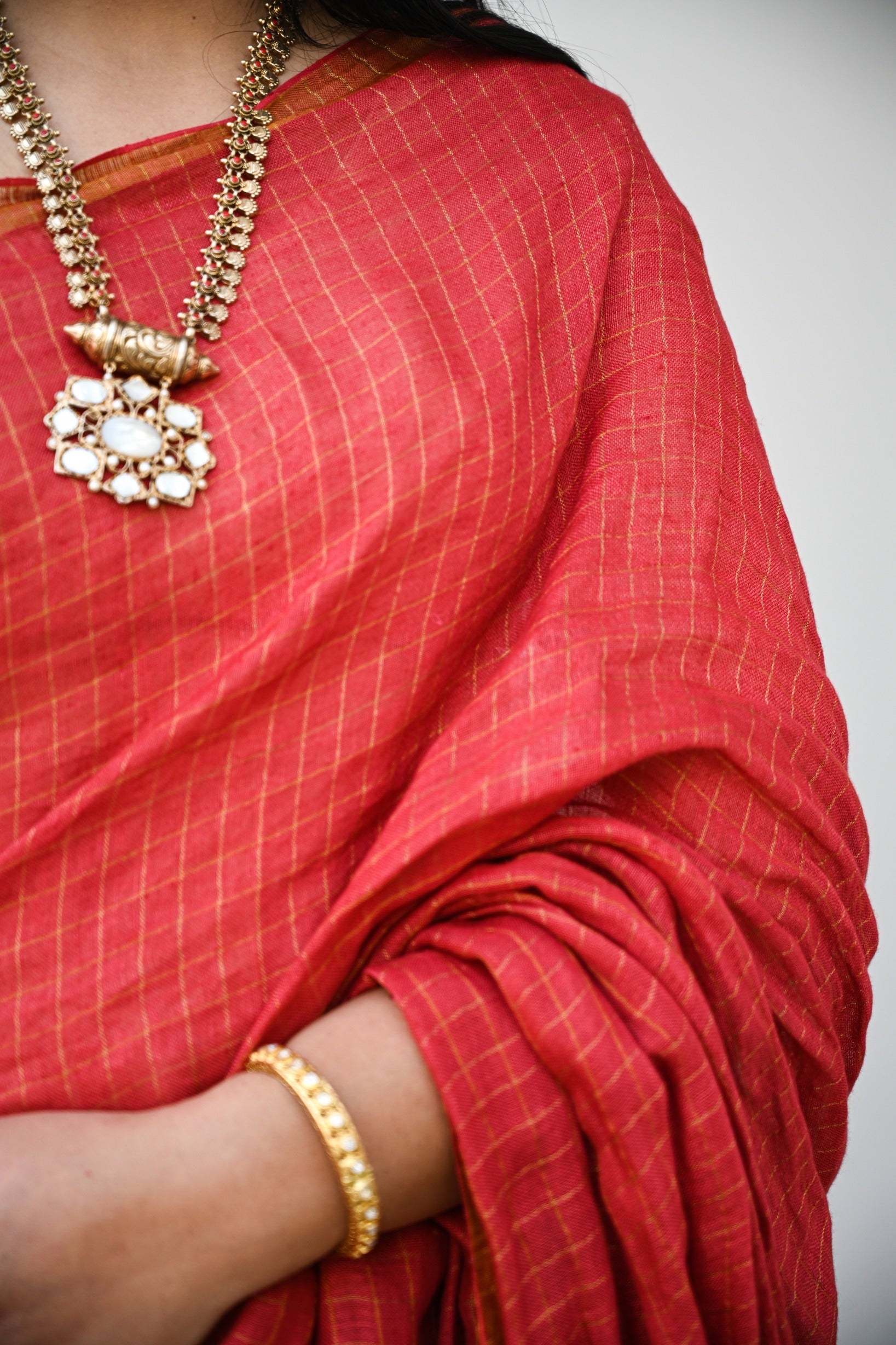 Pallu — Sindoor - Handwoven Chekered Linen Saree - CiceroniSareePallu