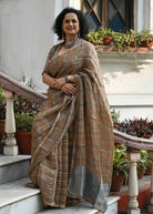 Pallu — Zinnia Tartan Check Handwoven Linen Saree - CiceroniSareePallu