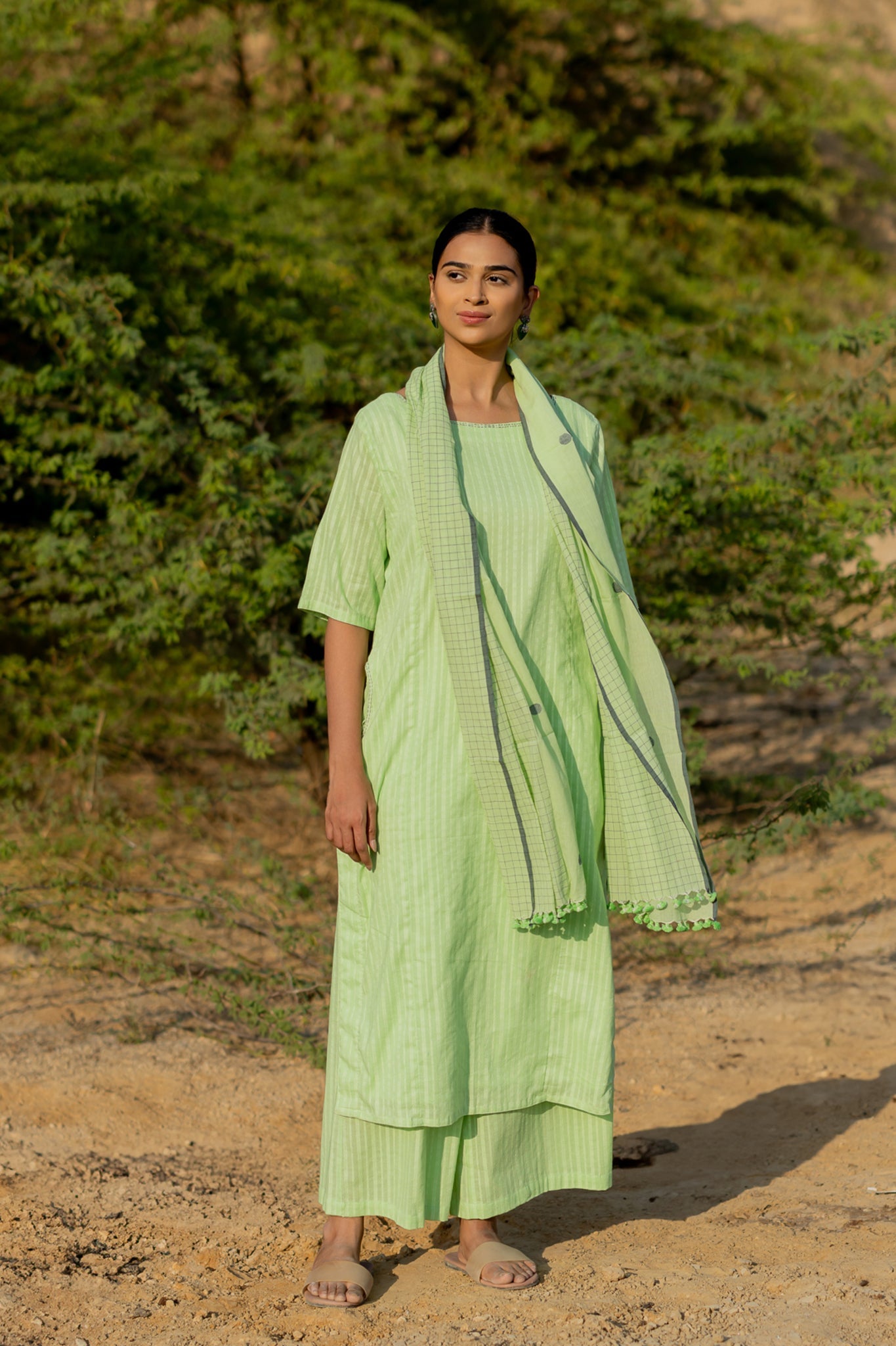 Pastel Green Kurta Set with Jaamdani Stole - CiceroniKurta Set, Everyday WearMaidaan