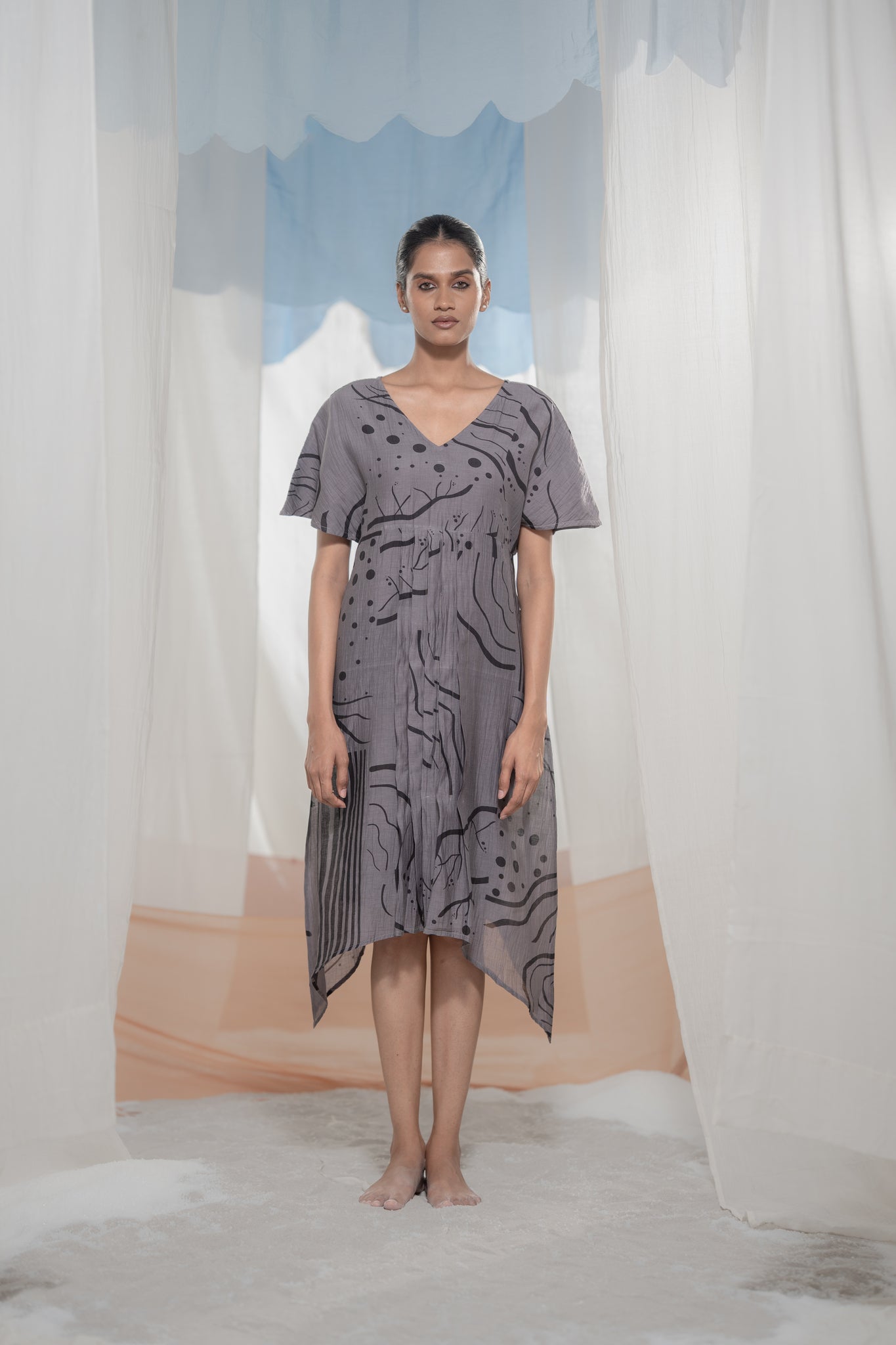 Pathway Banding Kaftan - CiceroniDressesAmoda - Essence Of India