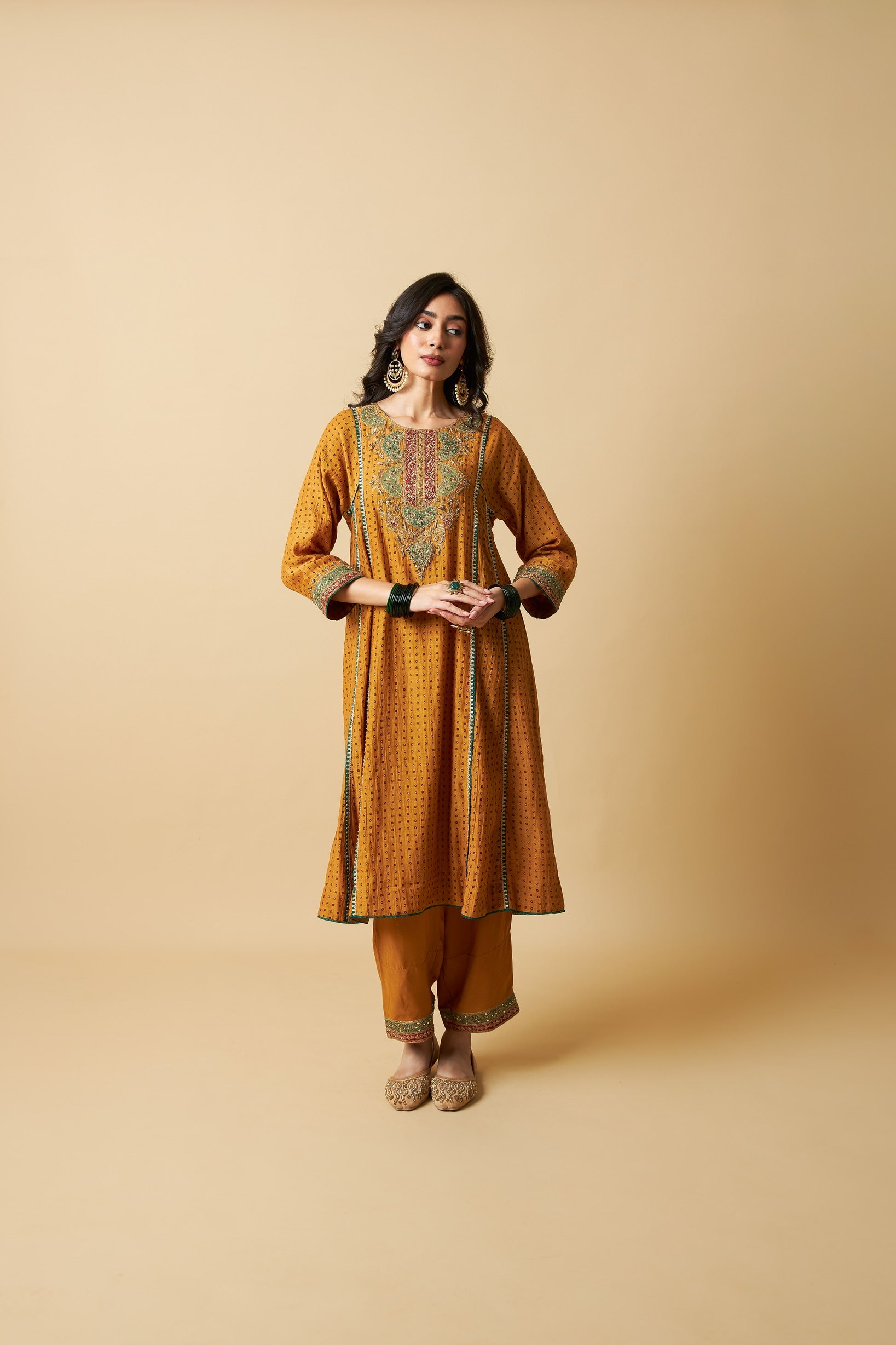 Peeli Pataka Embroidered Kurta Set- Set of 2 - CiceroniKurta Set, Festive WearPants and Pajamas