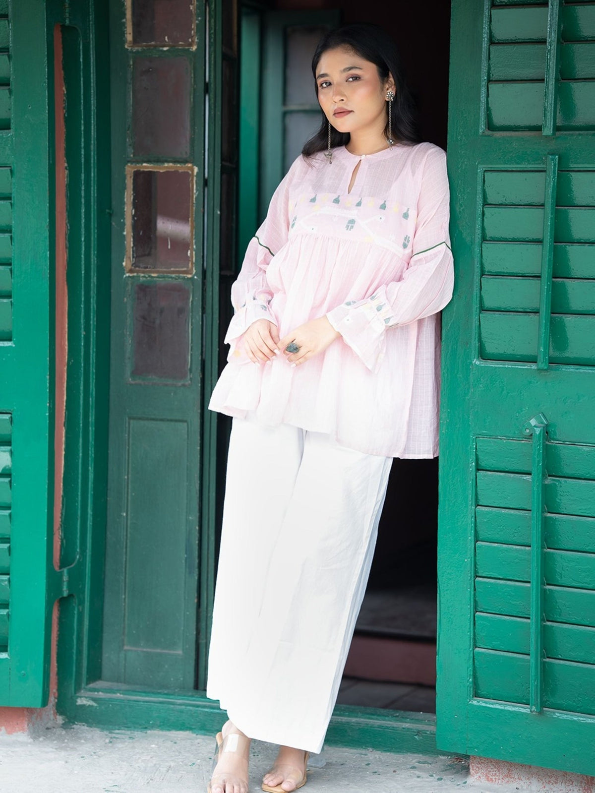Pink Whisper Handwoven Jamdani Top - CiceroniTopsSutra Art of Clothing