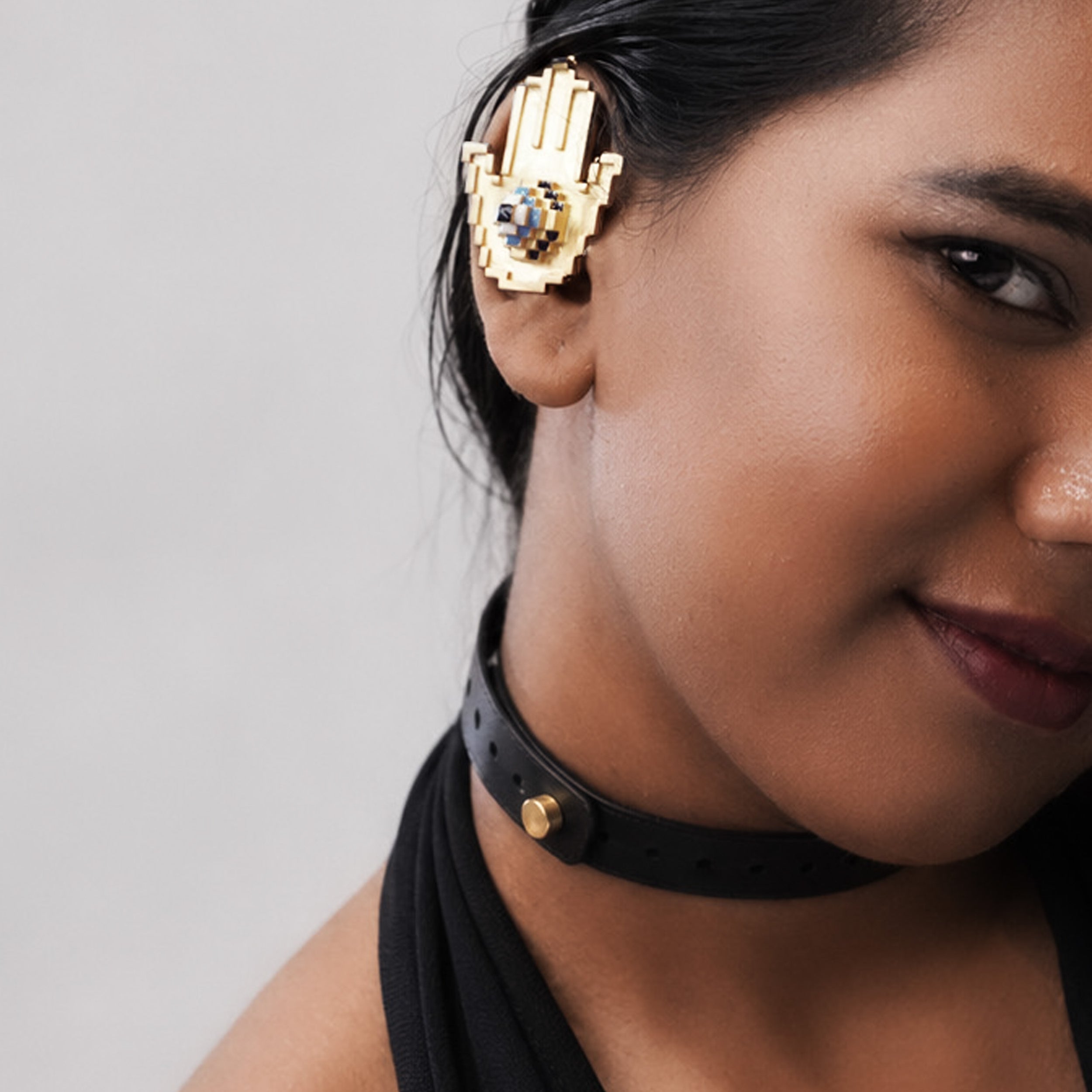 Pixel Palm Choker - CiceroniNeckpieceNO.NA.MÈ