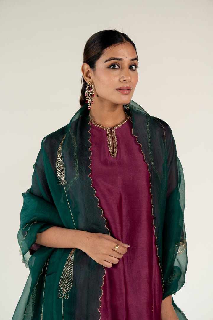 Plum Zainab Kurta Set with Shama Odhani - CiceroniKurta Set, Festive WearNirjara