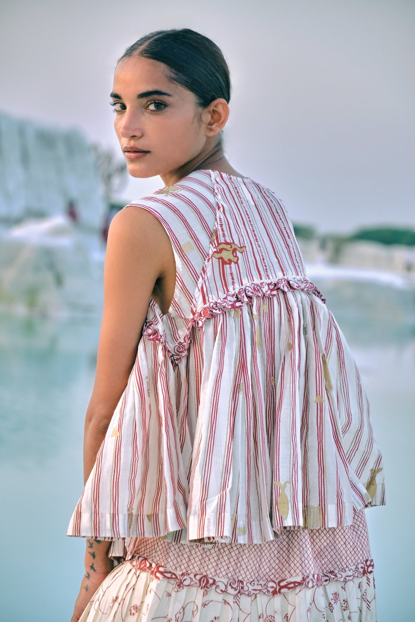 Pwint Tie - up Top - CiceroniTopsAhmev