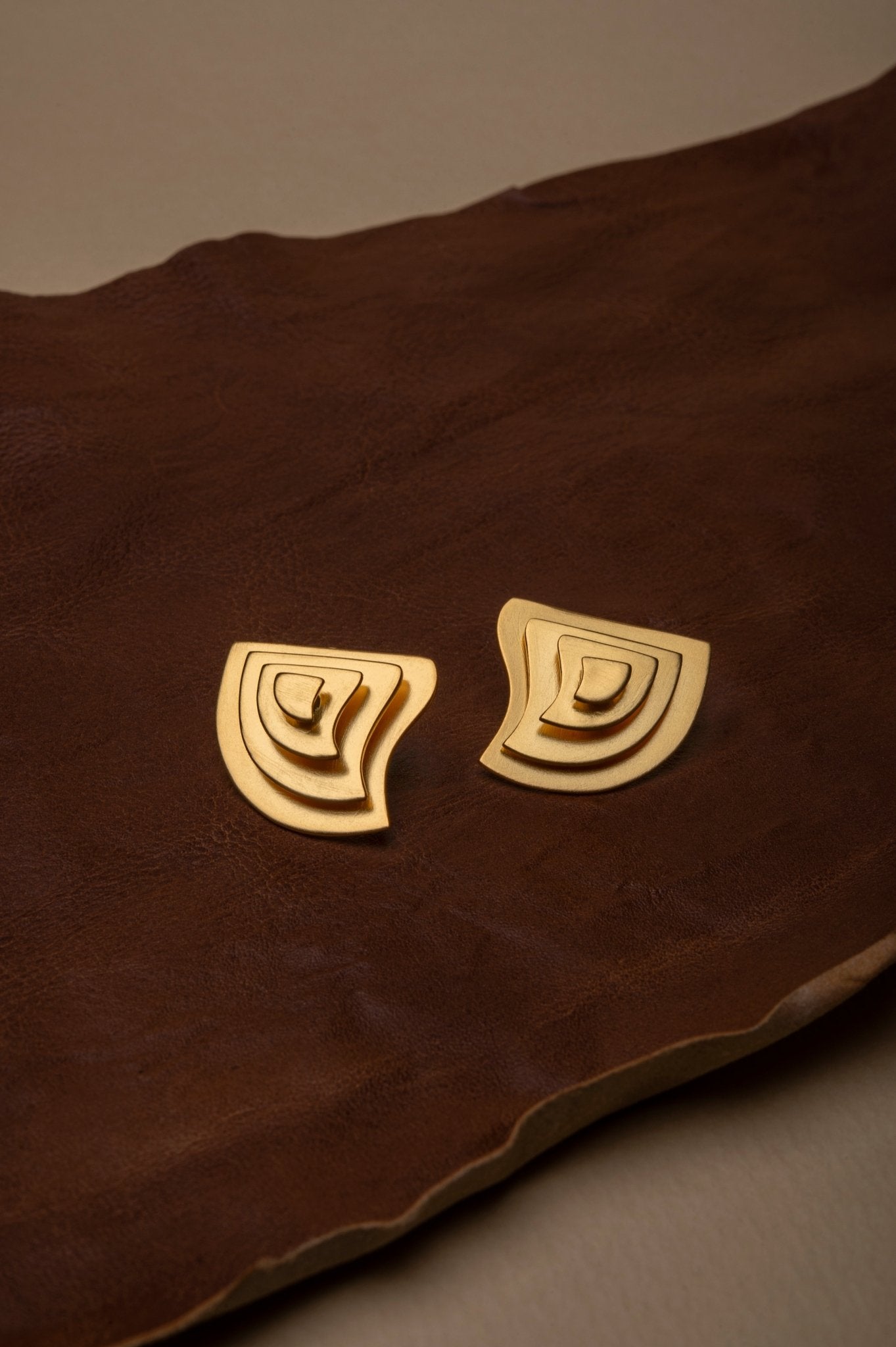 Rakshak earrings - CiceroniEarringsRumri