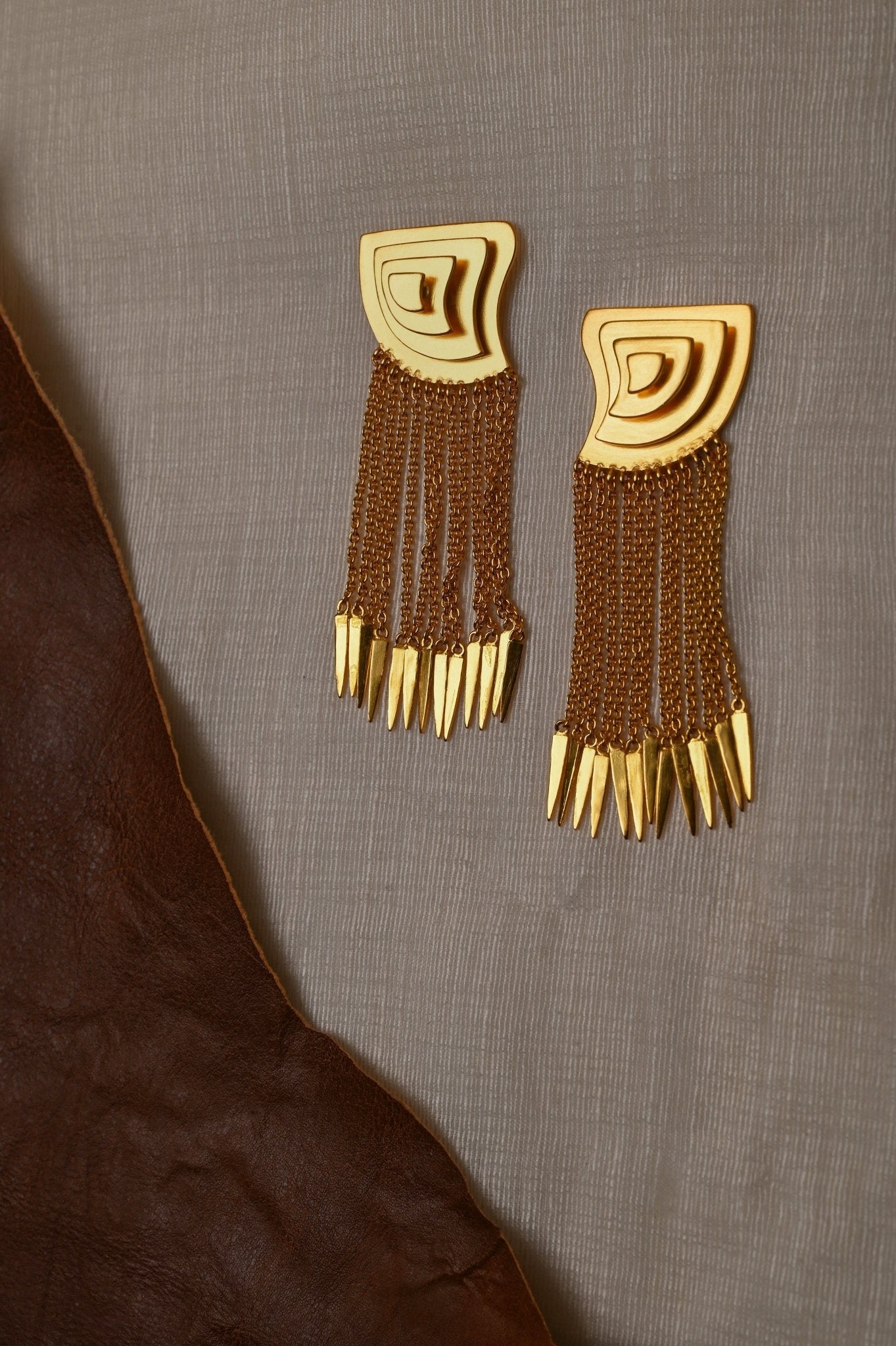 Rakshak Studs - CiceroniStud EarringsRumri