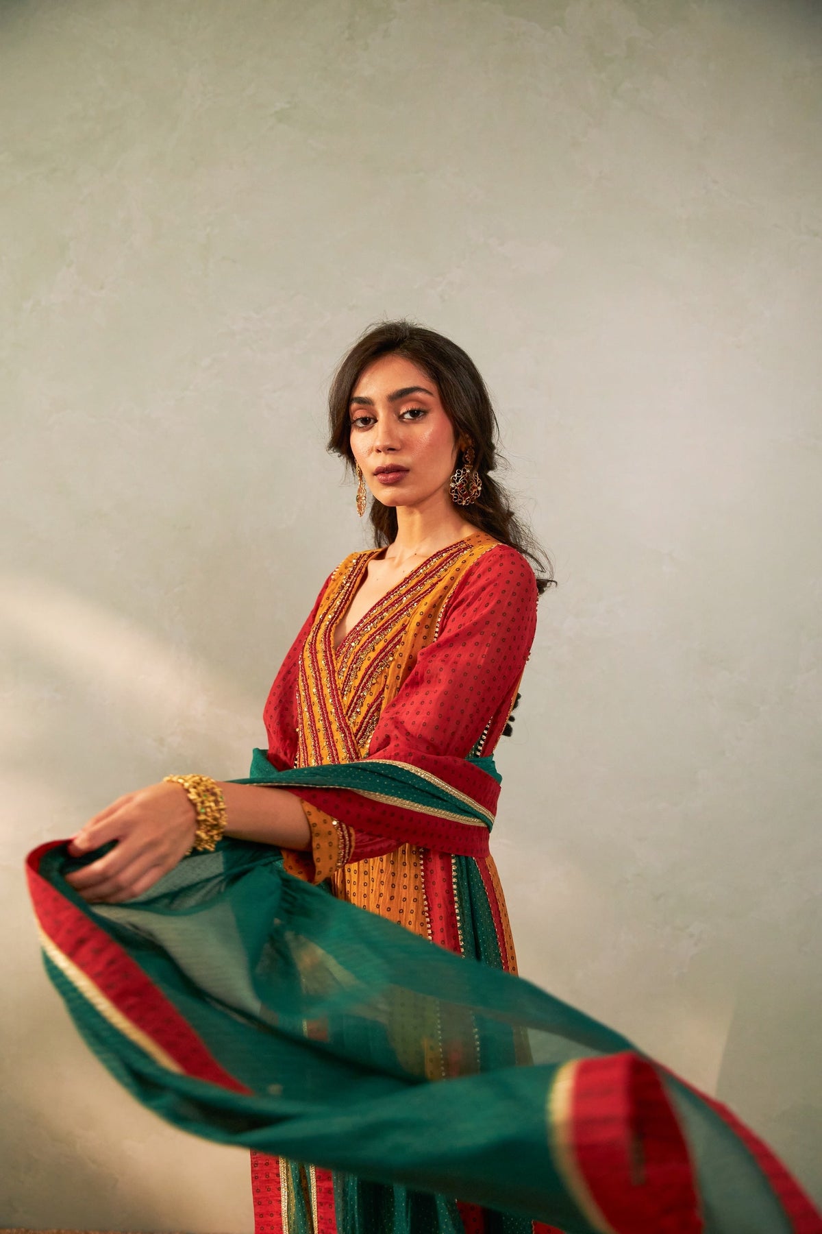 Rang Rasiya Embroidered Dupatta - CiceroniDupattaPants and Pajamas