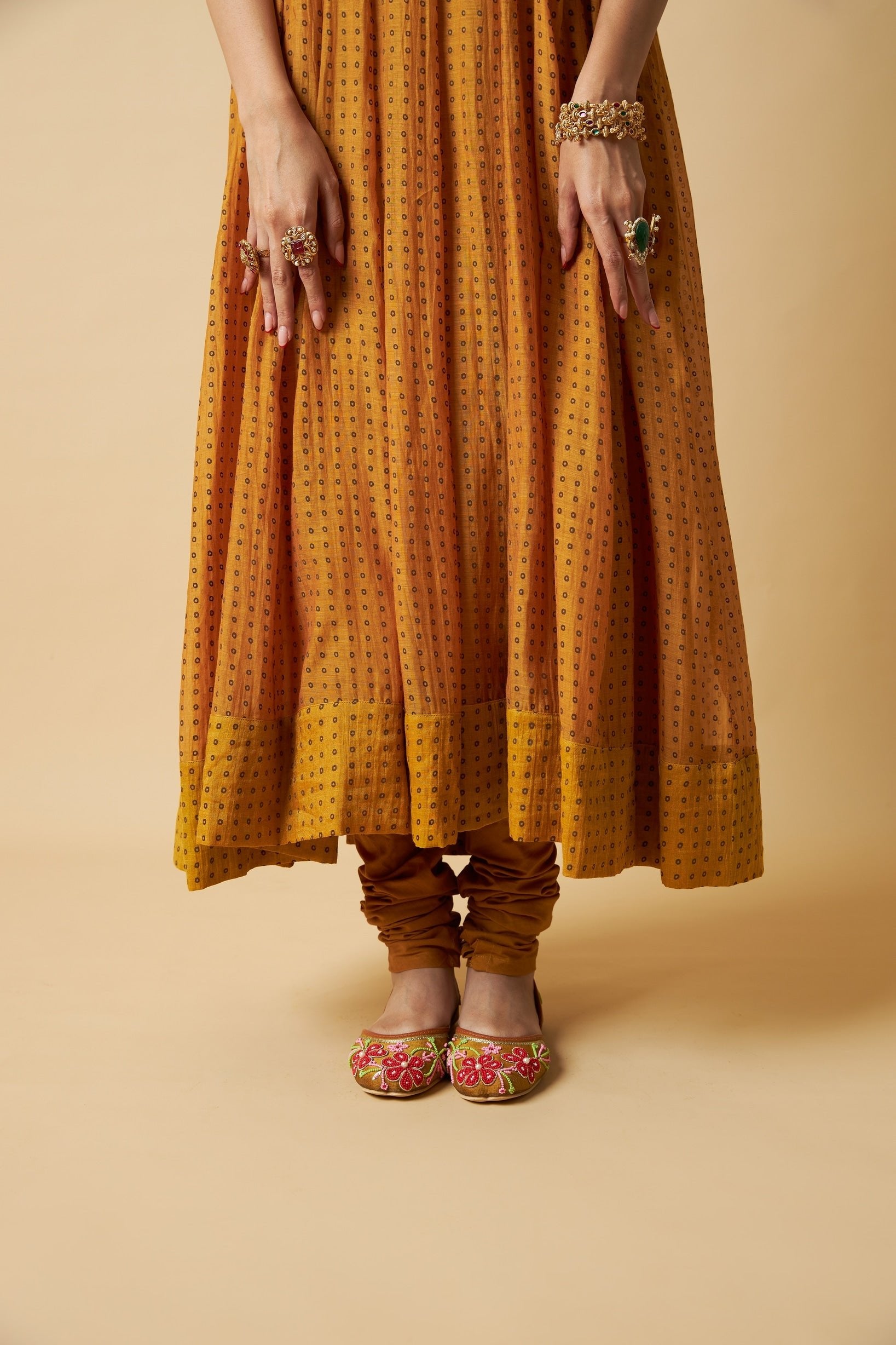 Rangrez Embroidered Kurta Set- Set of 2 - CiceroniKurta Set, Festive WearPants and Pajamas