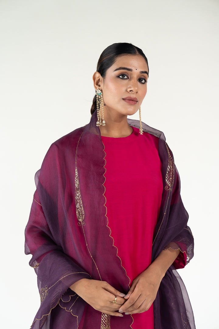 Rani Pink Gulzar Kurta Set with Shama Odhani - CiceroniKurta Set, Festive WearNirjara